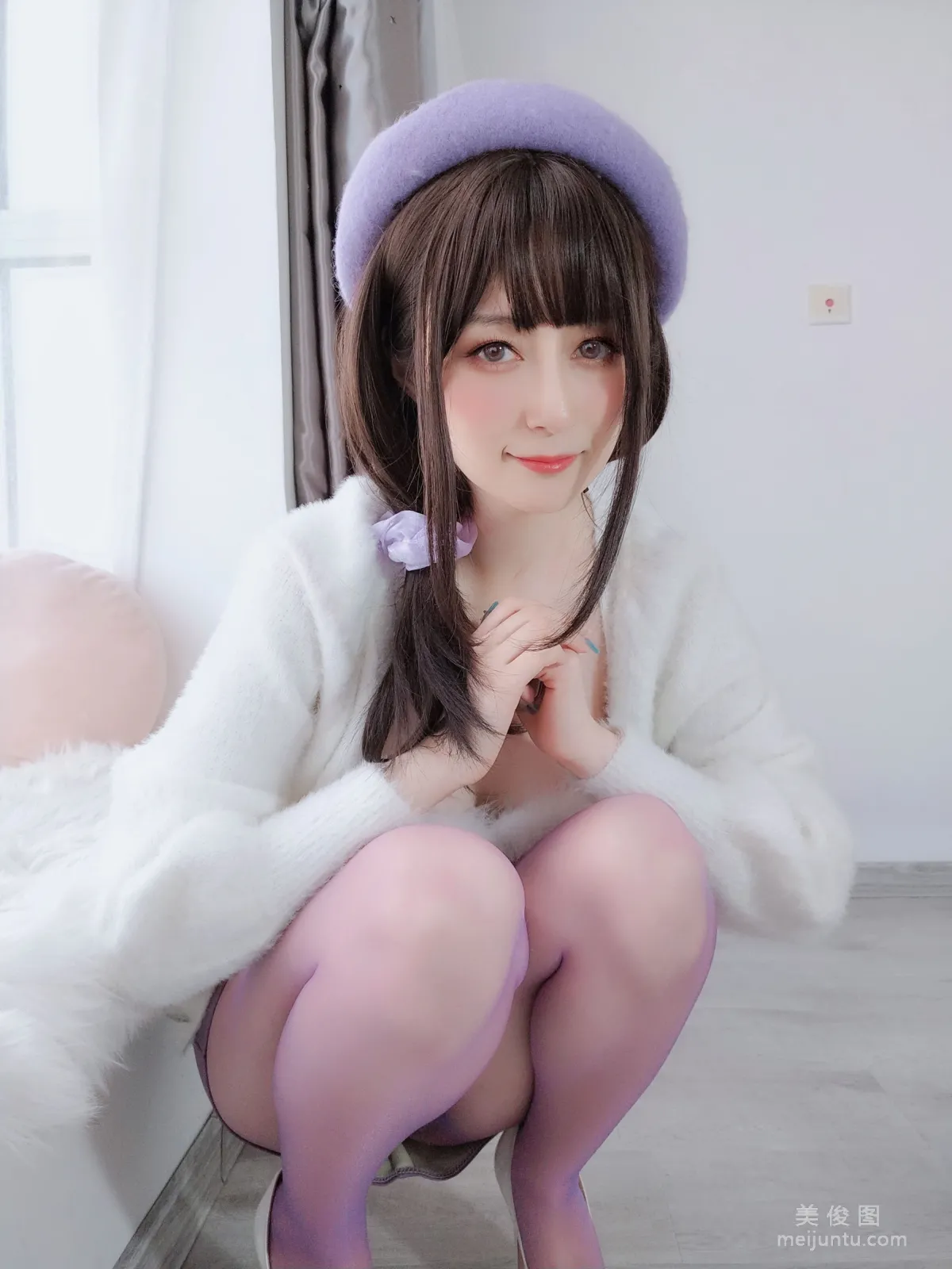 [网红COSER写真] 白银 - 人妻的仙女棒 套图32