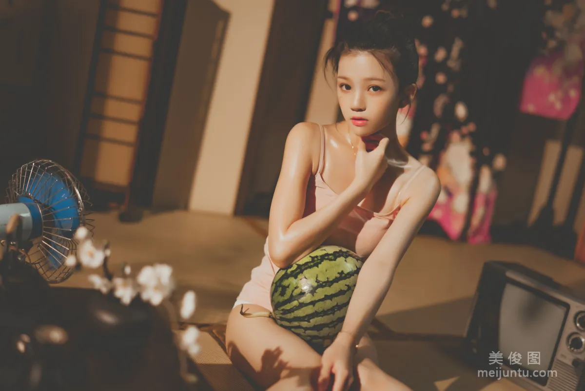 Ying Taomiao: Web Idols photo 16