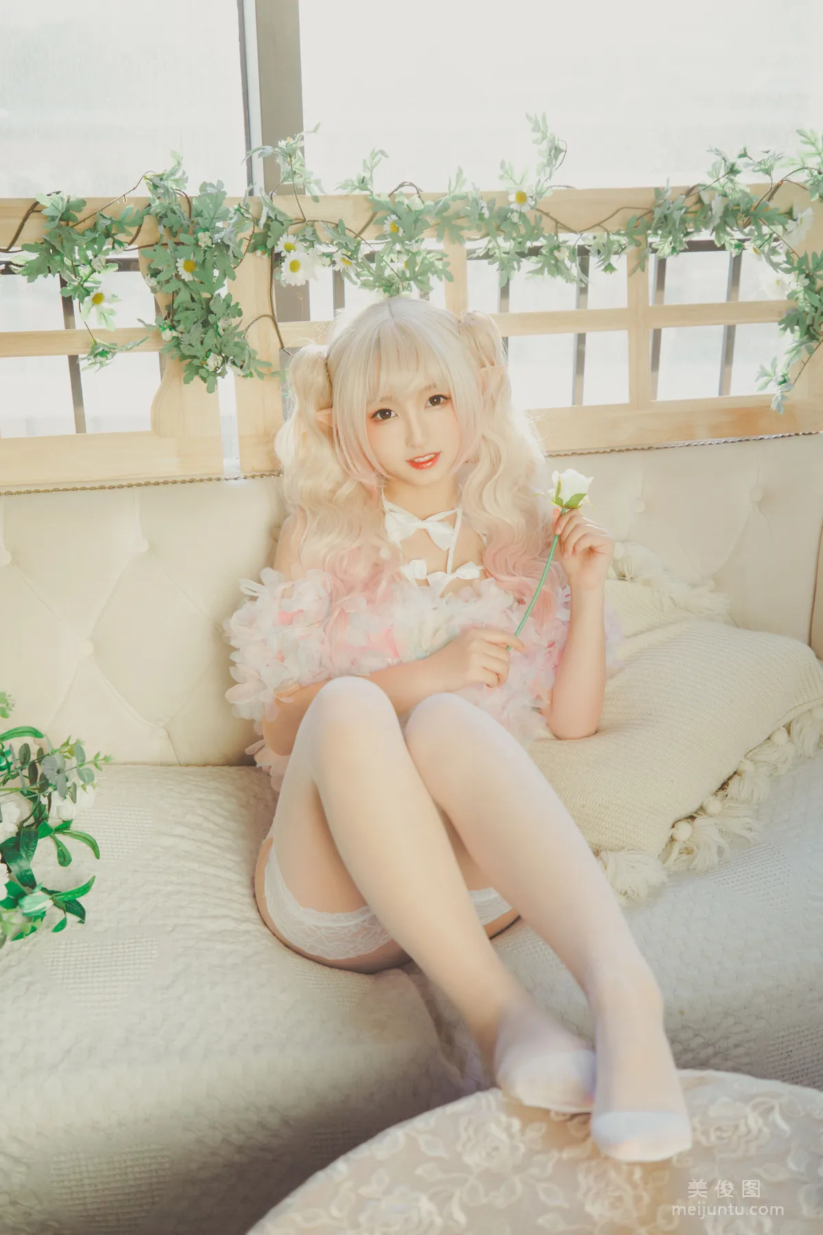 [网红COSER] 神楽板真冬 之柔らかい永遠  写真套图1