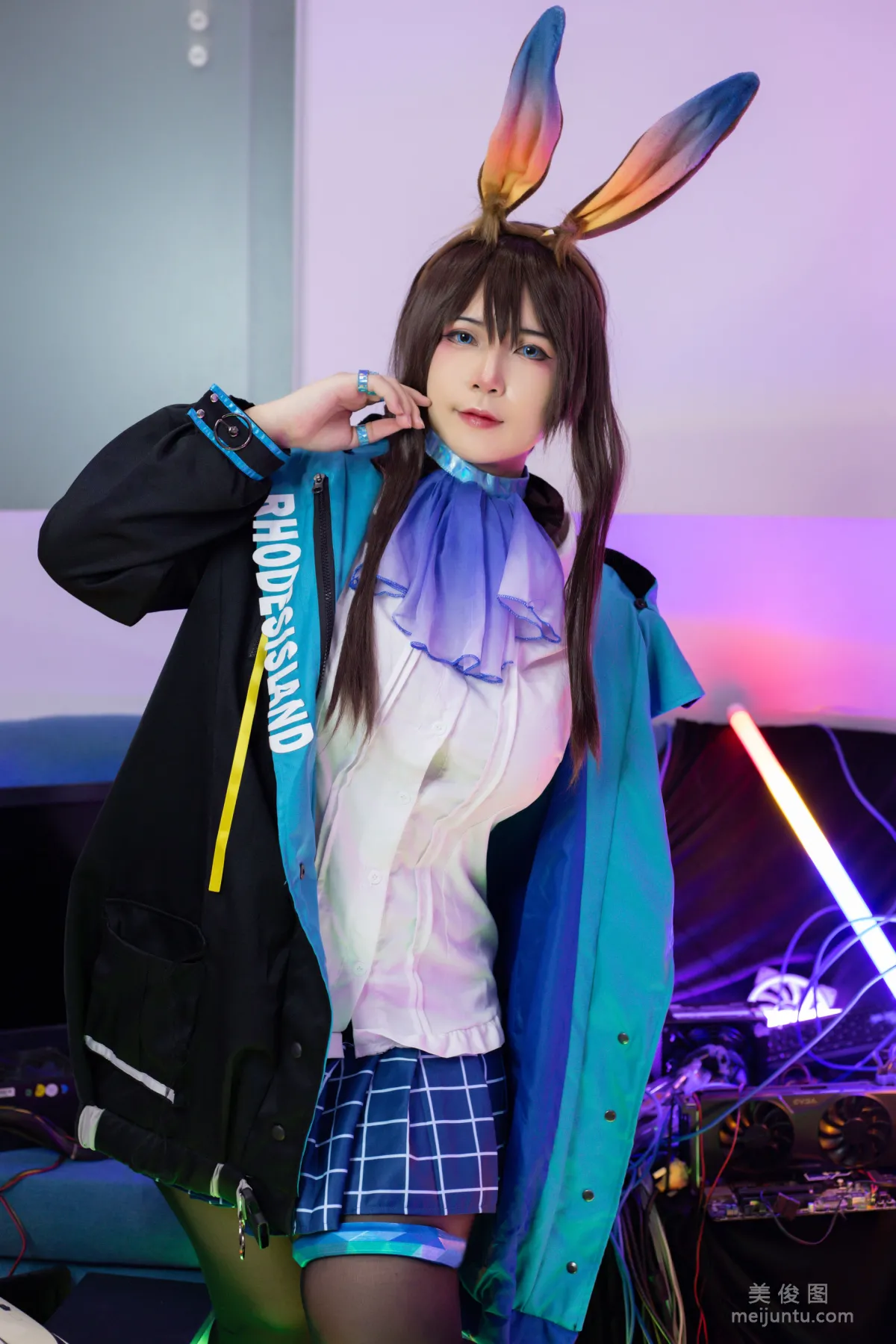[Web Idol COSER] Uy Uy, Amiya (Arknights), Photo Set photo 25