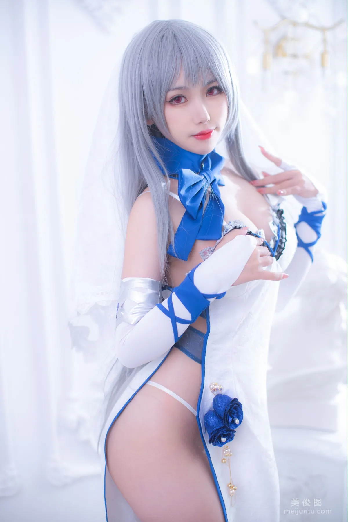 Yibei Yibei: Web Idols photo 5
