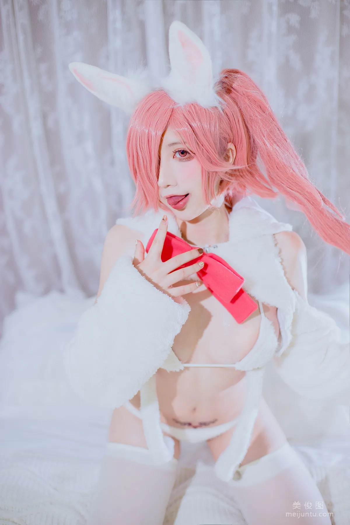 Jiuqu Jean: Web Idols photo 7