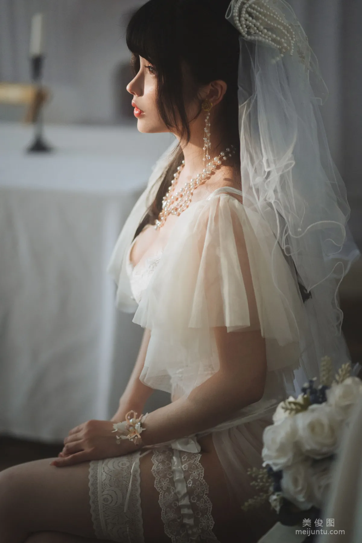 [Web Idol COSER Photos] rioko Liang Liangzi - Transparent Wedding Dress photo 4