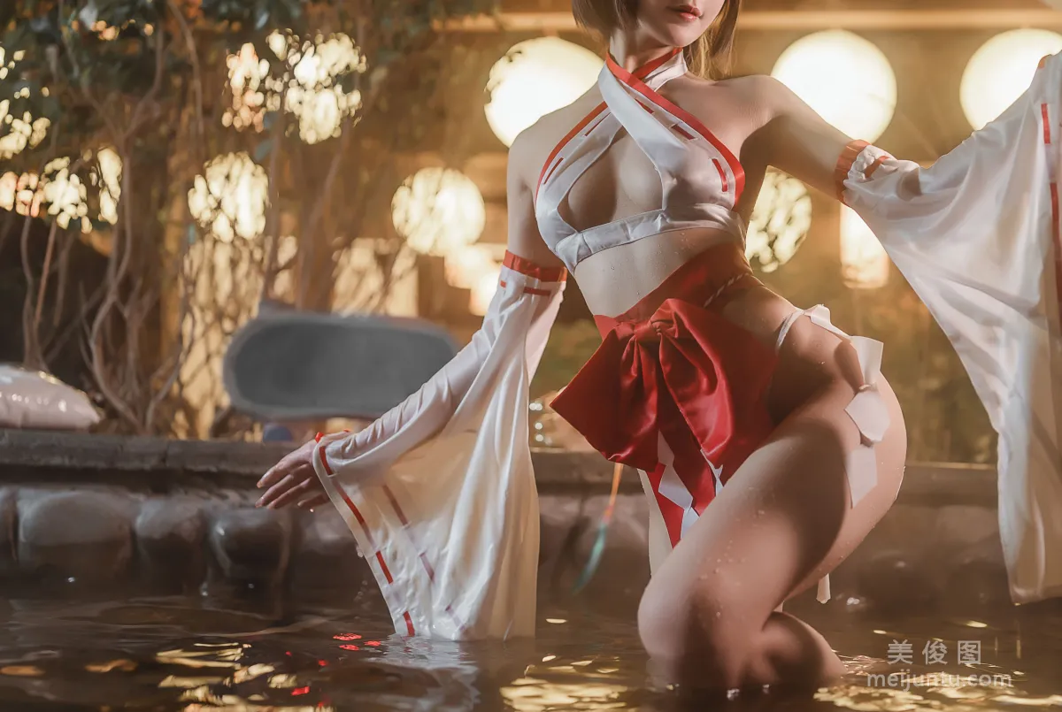 [网红COSER] 动漫博主阿包也是兔娘 - 温泉巫女10