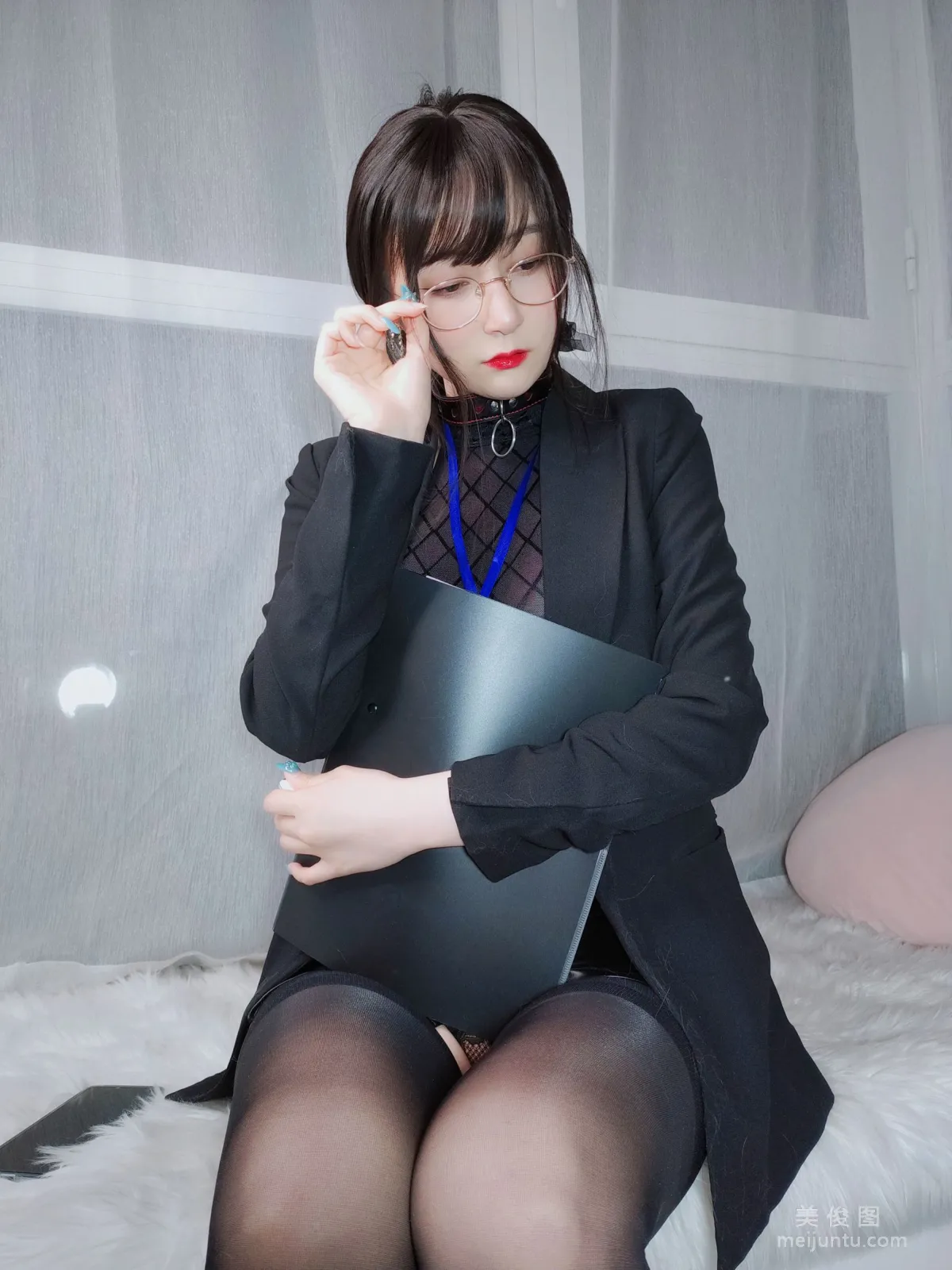 Baiyin 81: Web Idols photo 3