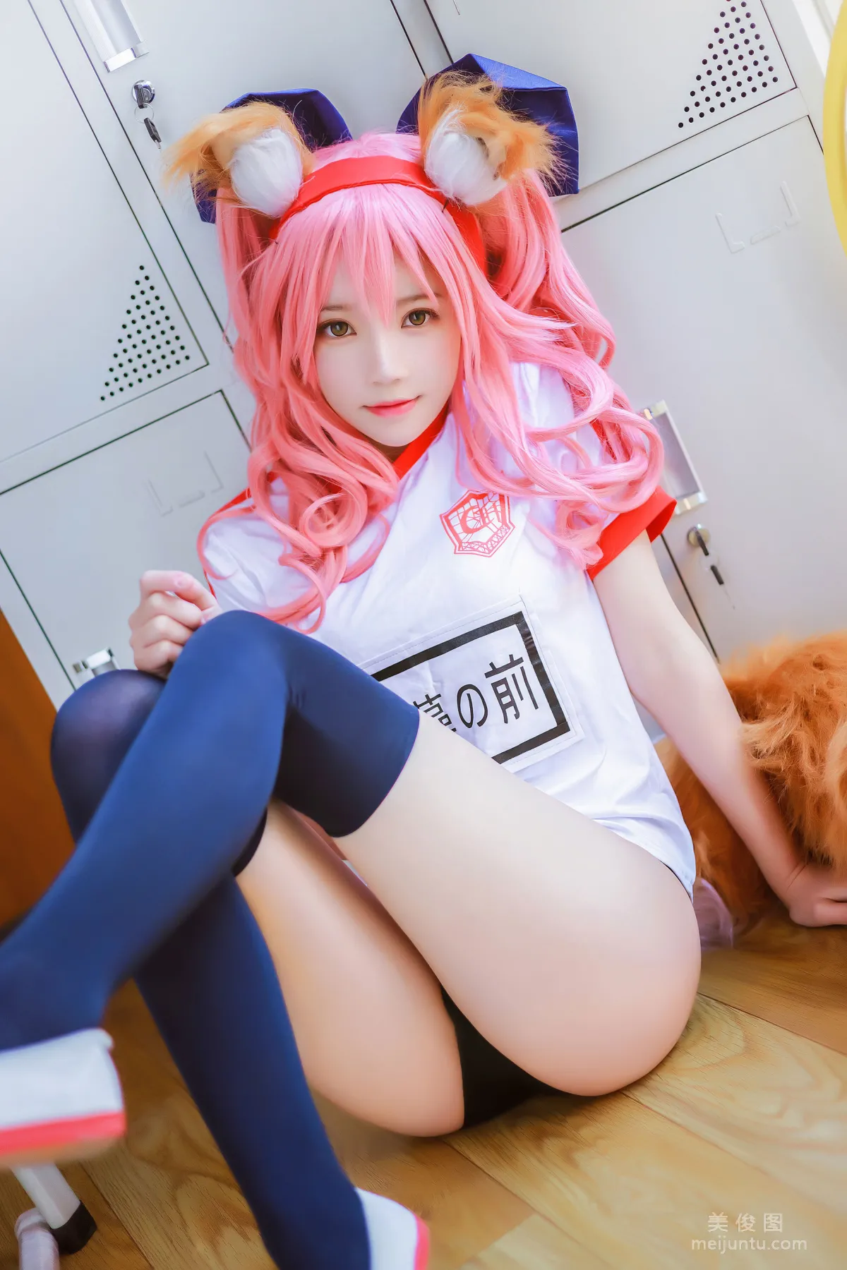 Ying Taomiao: Web Idols photo 21