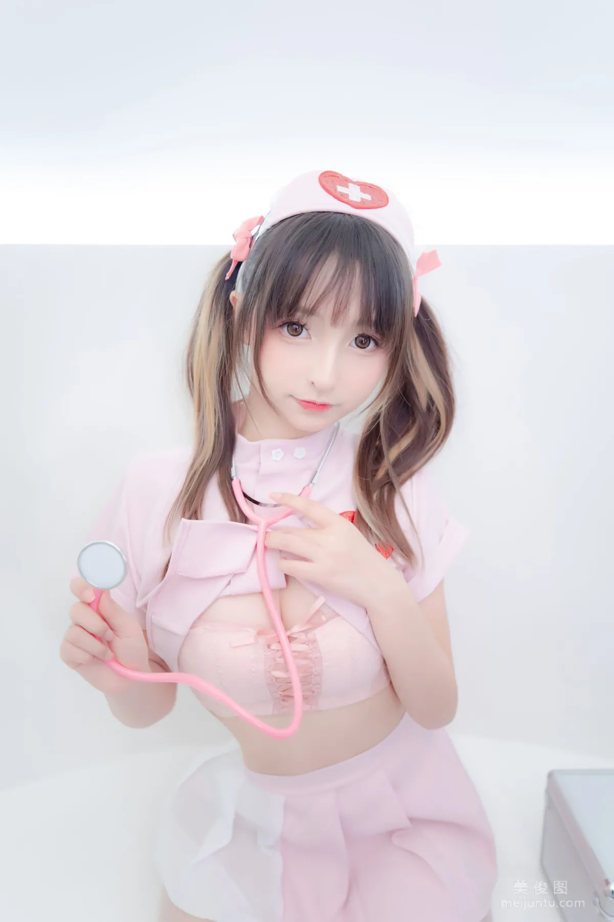 [网红COSER] 萝莉神楽板真冬 之 心身バランス  写真套图73