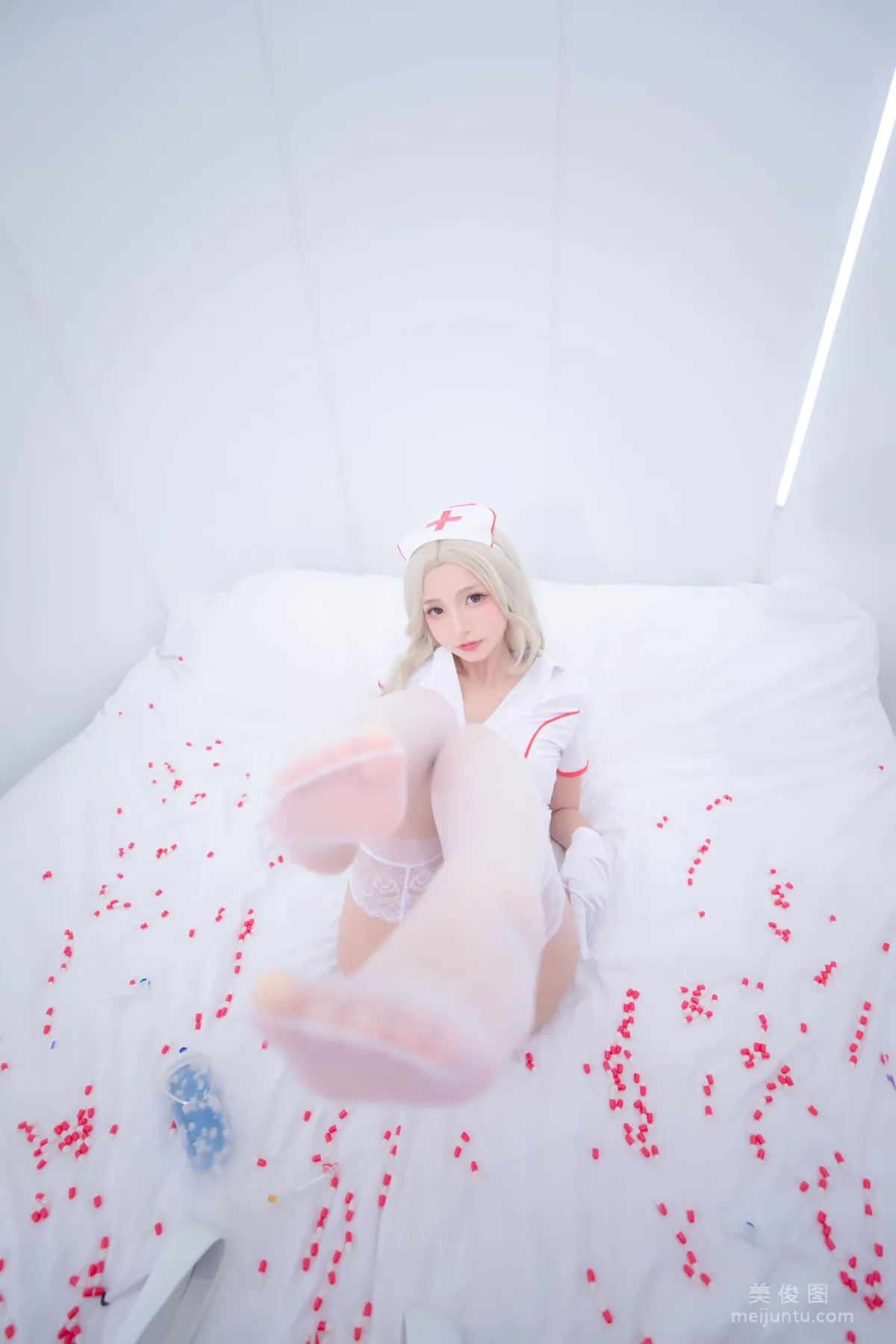 [網紅COSER] 蘿莉神楽闆真冬 之 心身バランス 寫真套圖 116