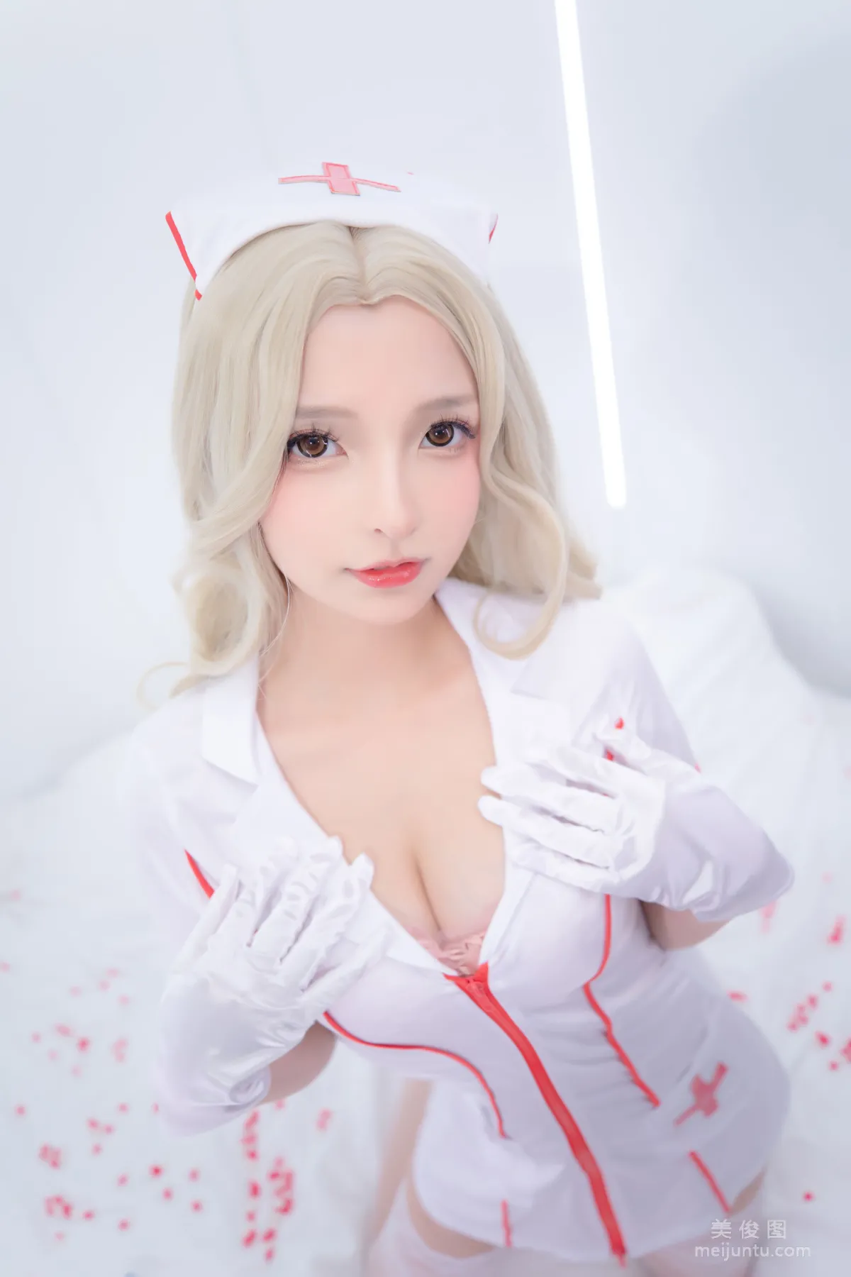 [网红COSER] 萝莉神楽板真冬 之 心身バランス  写真套图123