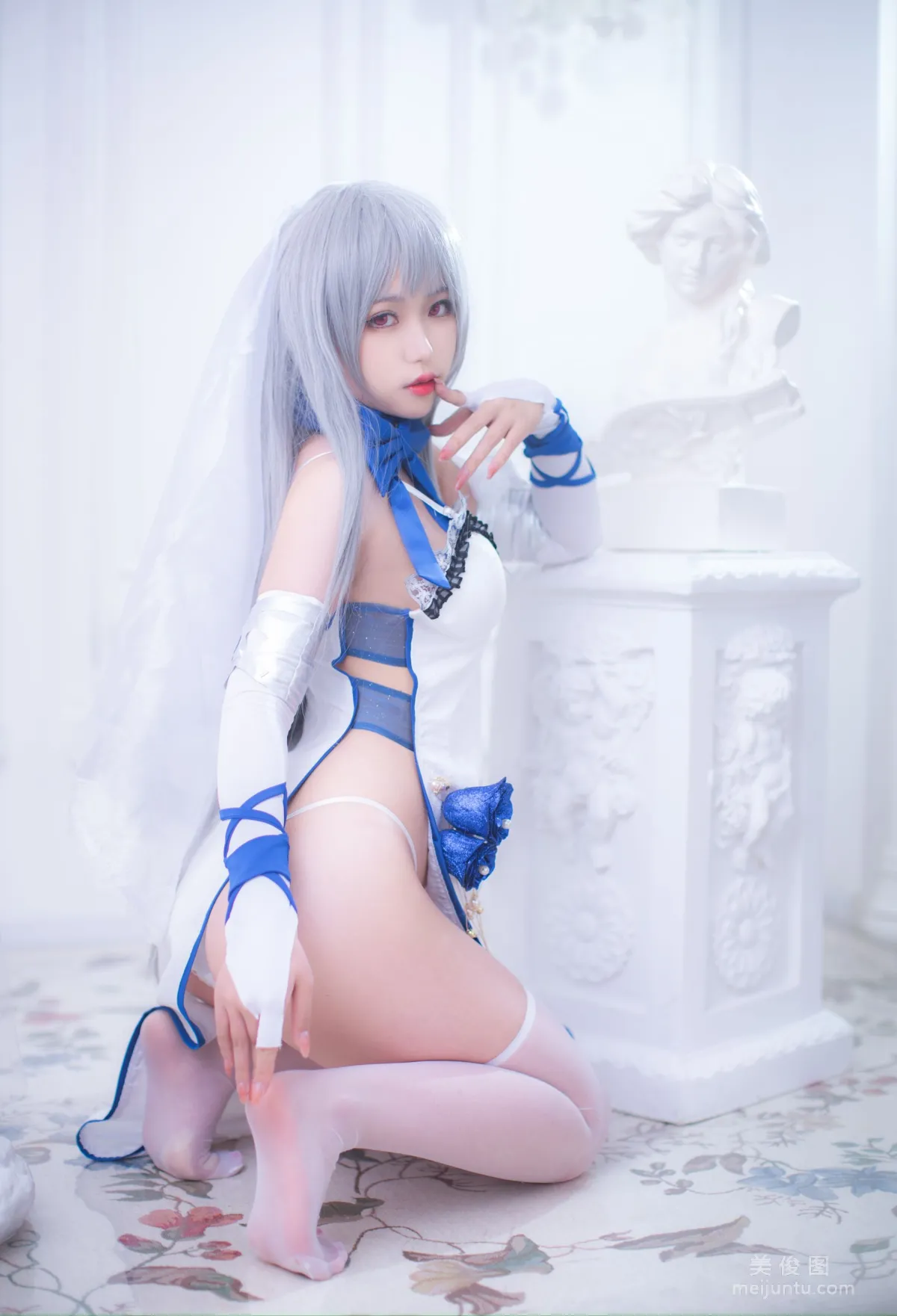 Yibei Yibei: Web Idols photo 9