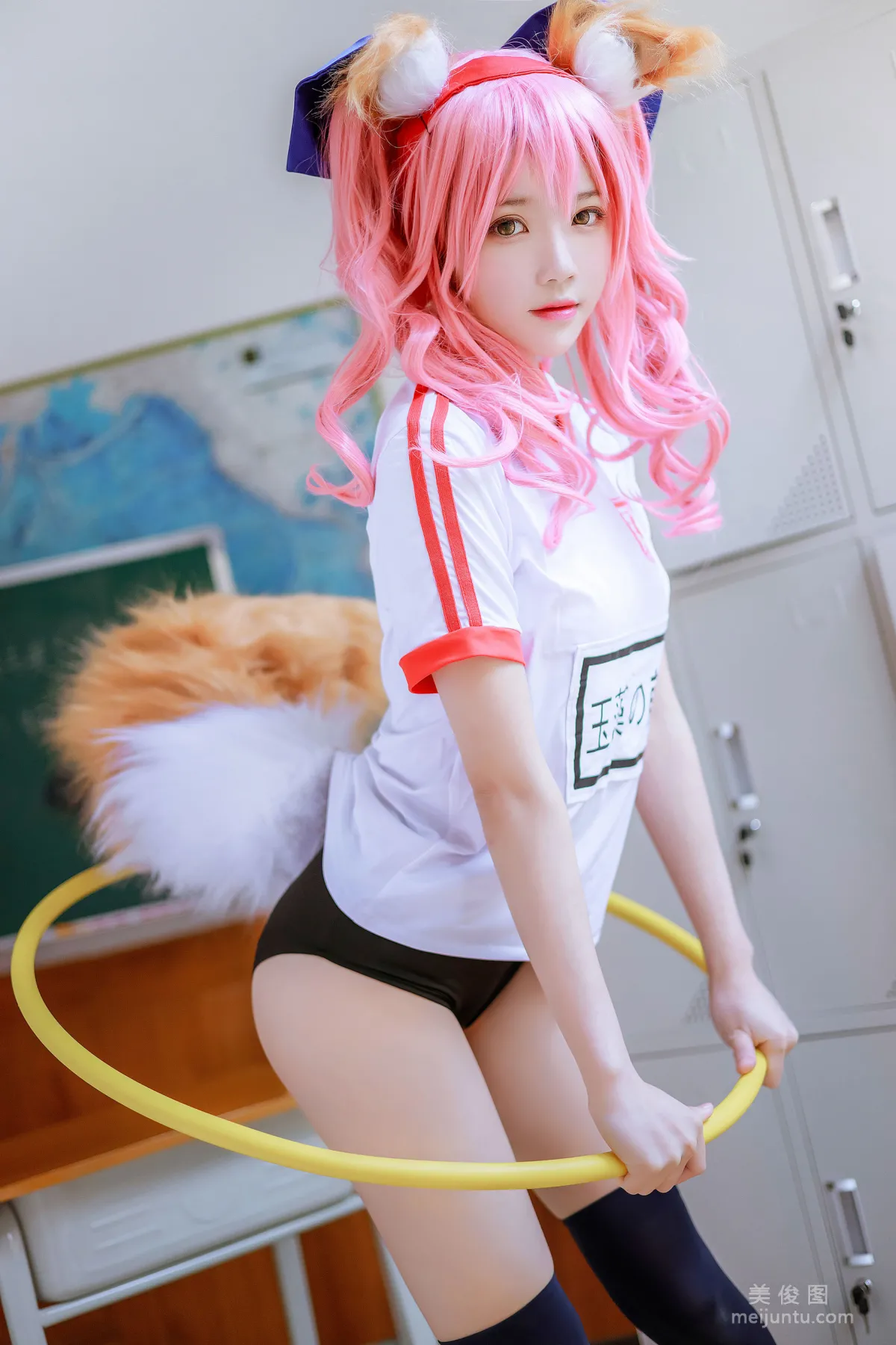 Ying Taomiao: Web Idols photo 30