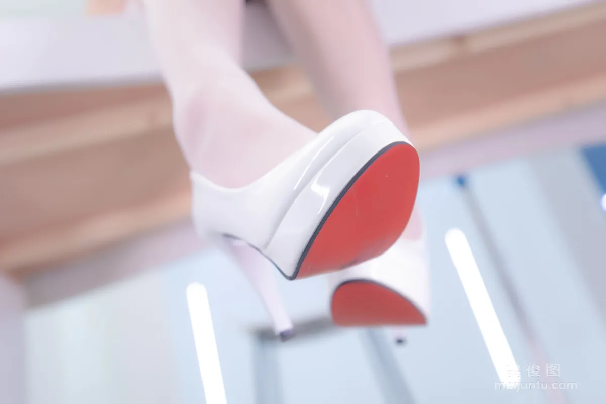 [網紅COSER] 蘿莉神楽闆真冬 之 心身バランス 寫真套圖 140
