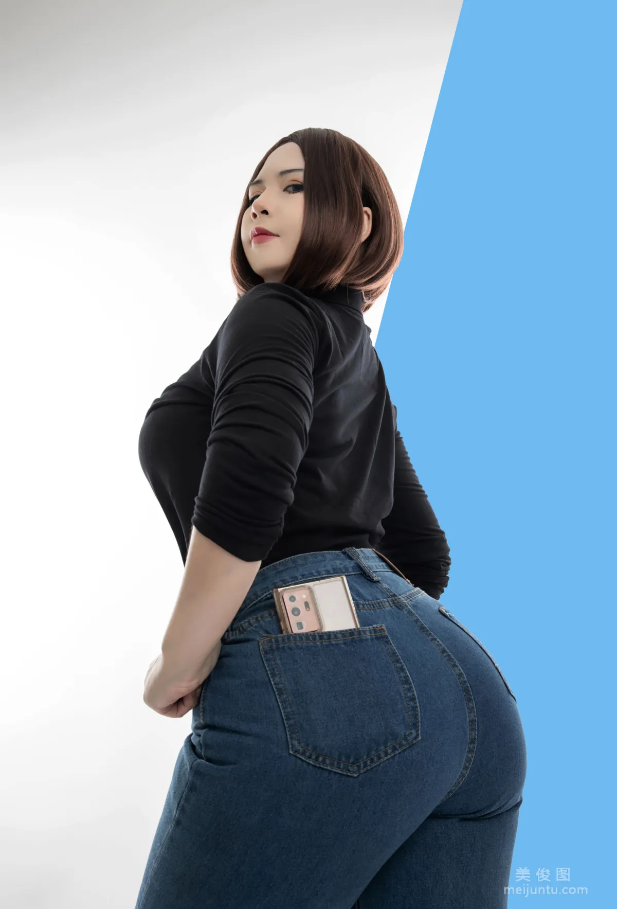 [网红COSER写真] Uy Uy - Samsung Sam  套图2