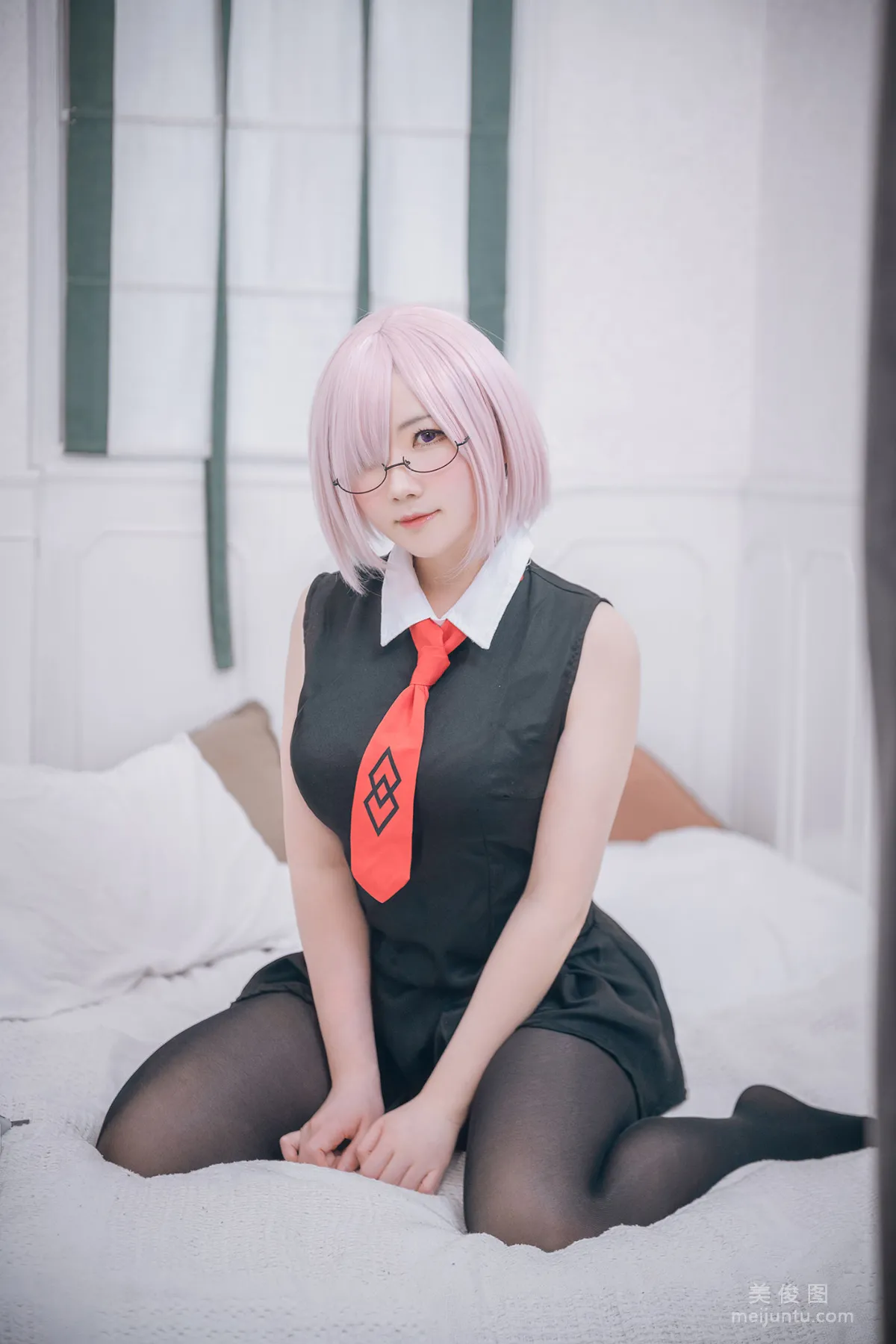 Shiben Momo: Web Idols photo 13