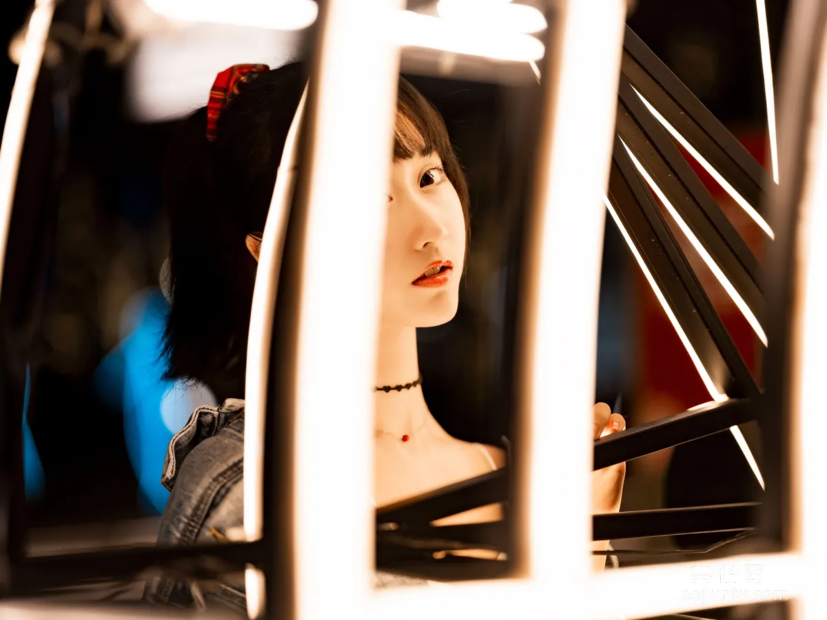 [Web Idols COSER] Young Lady Mu Mianmian OwO - Urban Night Love Photo Set photo 3