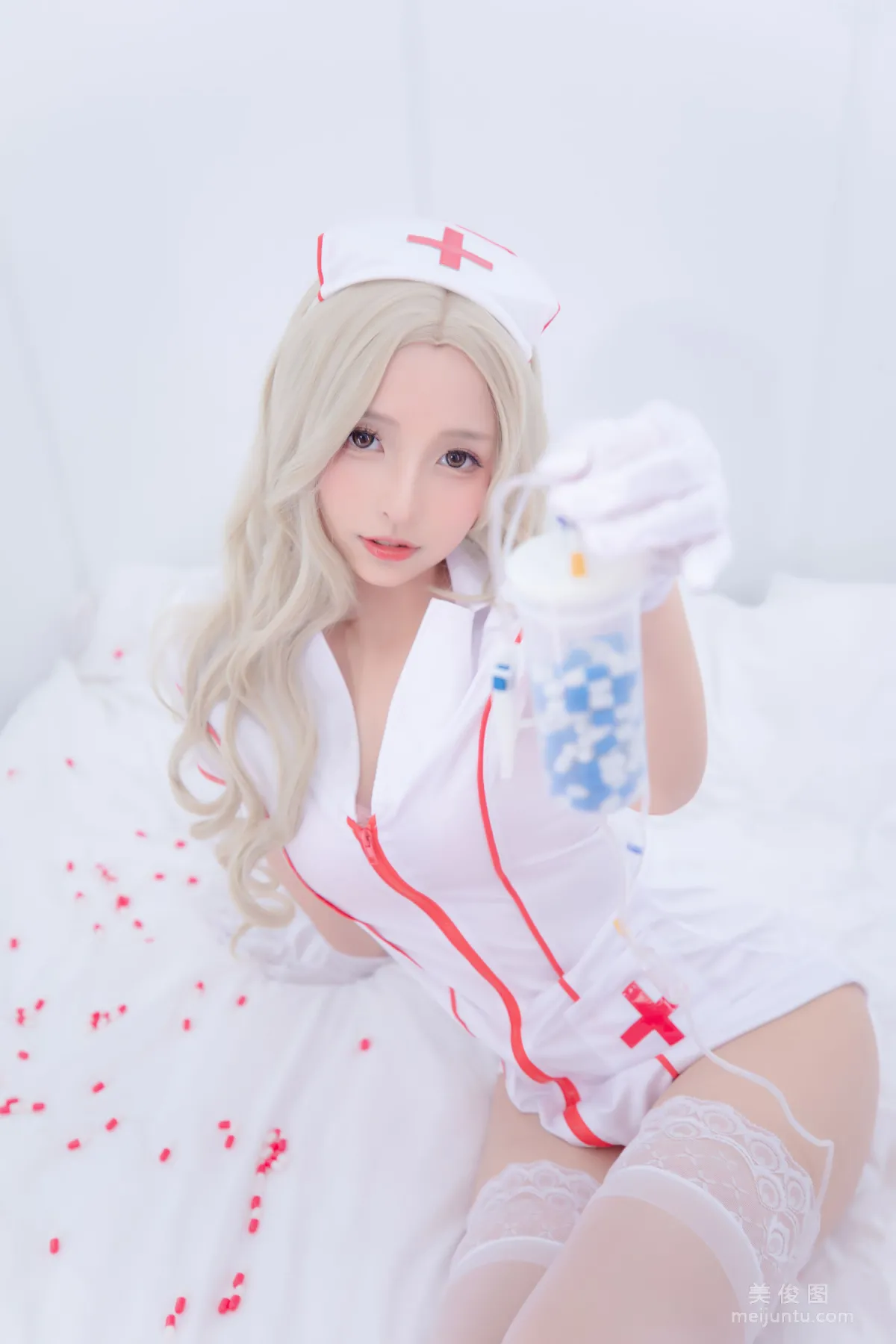 [網紅COSER] 蘿莉神楽闆真冬 之 心身バランス 寫真套圖 114