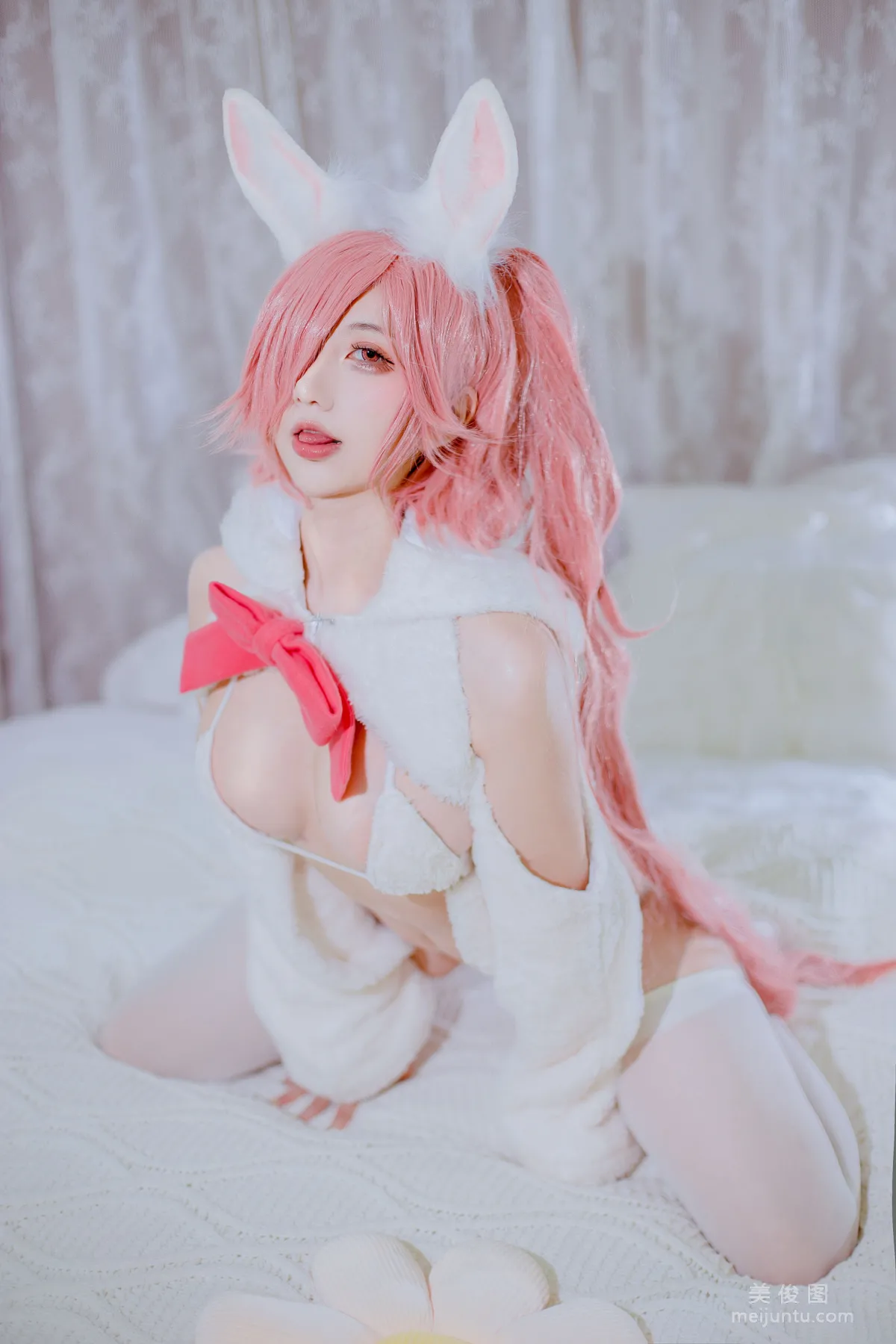 Jiuqu Jean: Web Idols photo 5