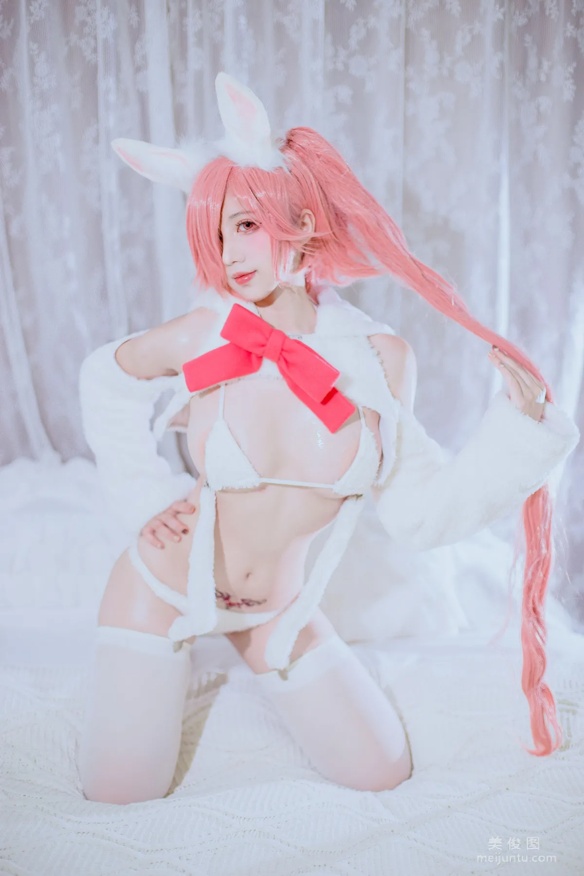 Jiuqu Jean: Web Idols photo 6