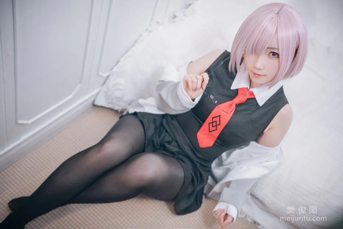 [网红COSER] 微肉感萌妹是本末末 - 玛修常服＆猫咪下着1