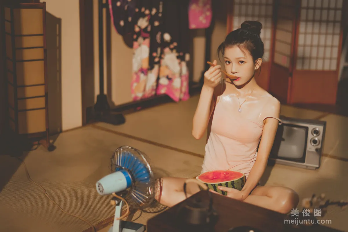 Ying Taomiao: Web Idols photo 20