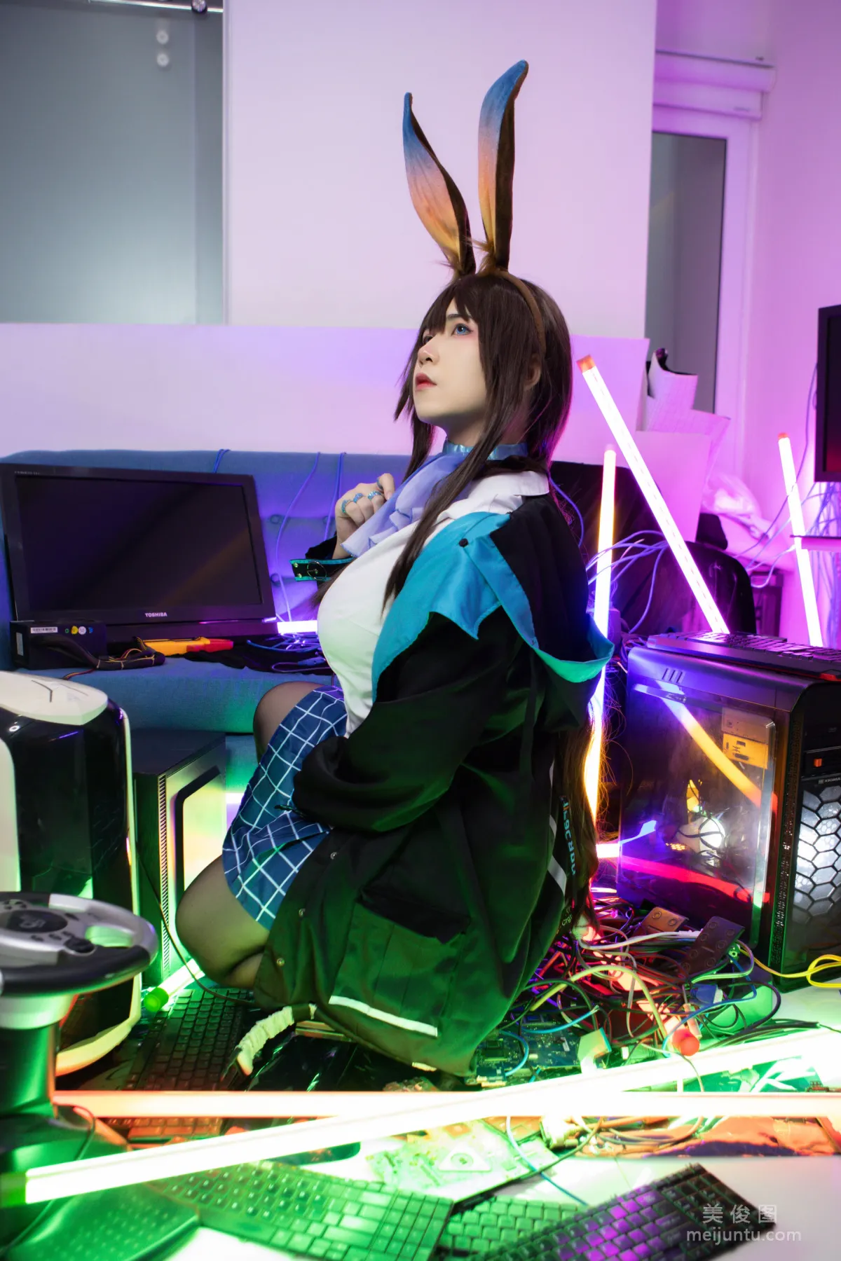 [Web Idol COSER] Uy Uy, Amiya (Arknights), Photo Set photo 29