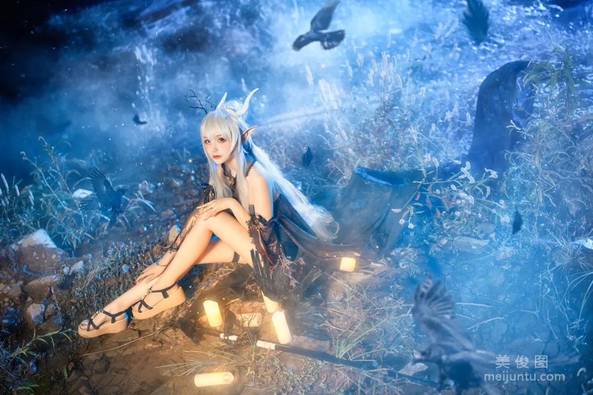 [Internet Celebrity COSER Photos] Xianjiu Airi, Silent Midnight Shining Spirit photo 4