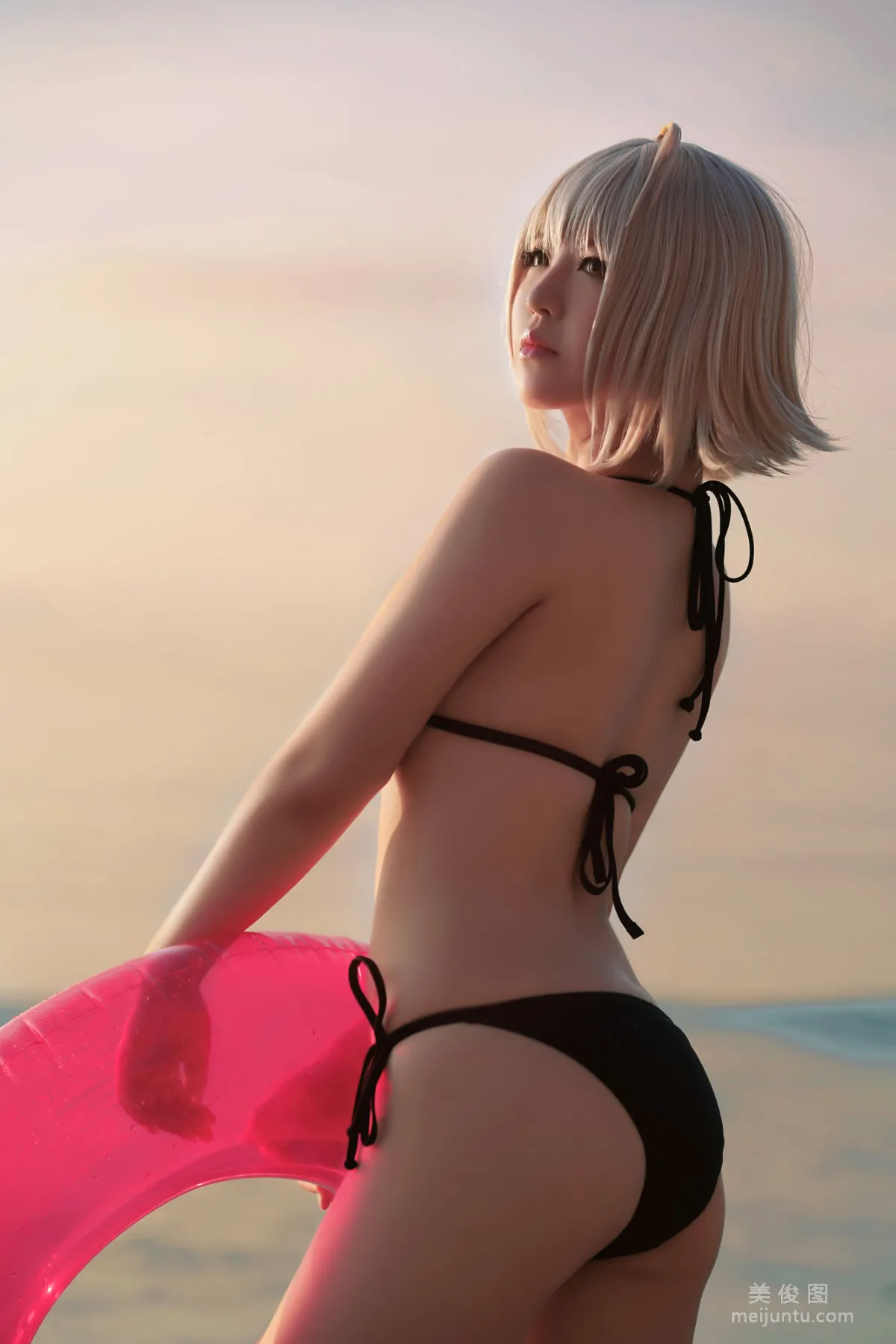 [網紅COSER] 半半子&amp;索索sophia - 海邊泳裝 33