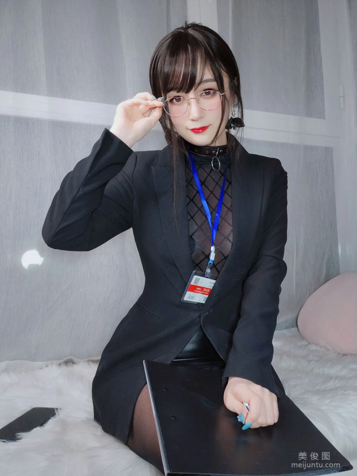 Baiyin 81: Web Idols photo 8