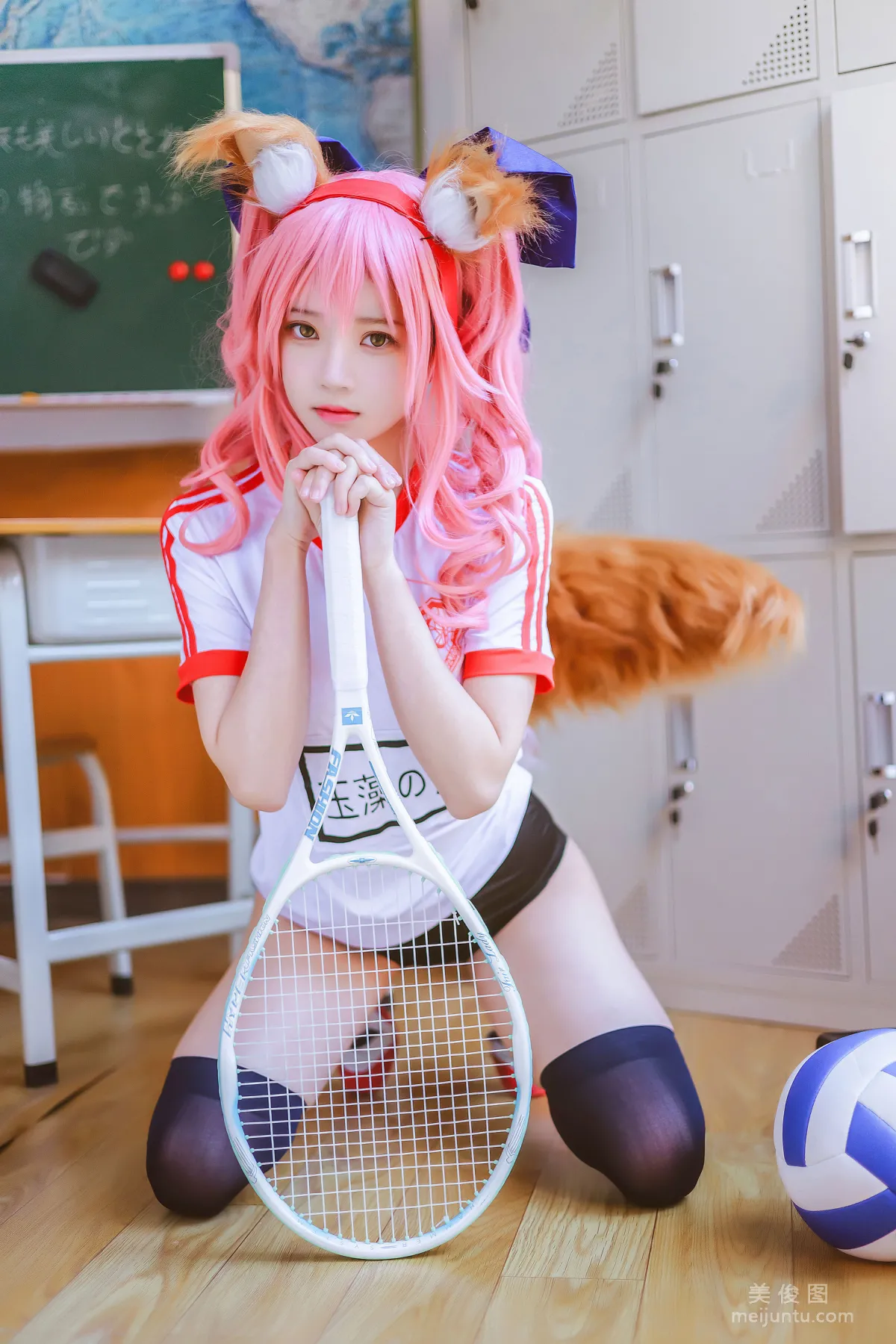 Ying Taomiao: Web Idols photo 4