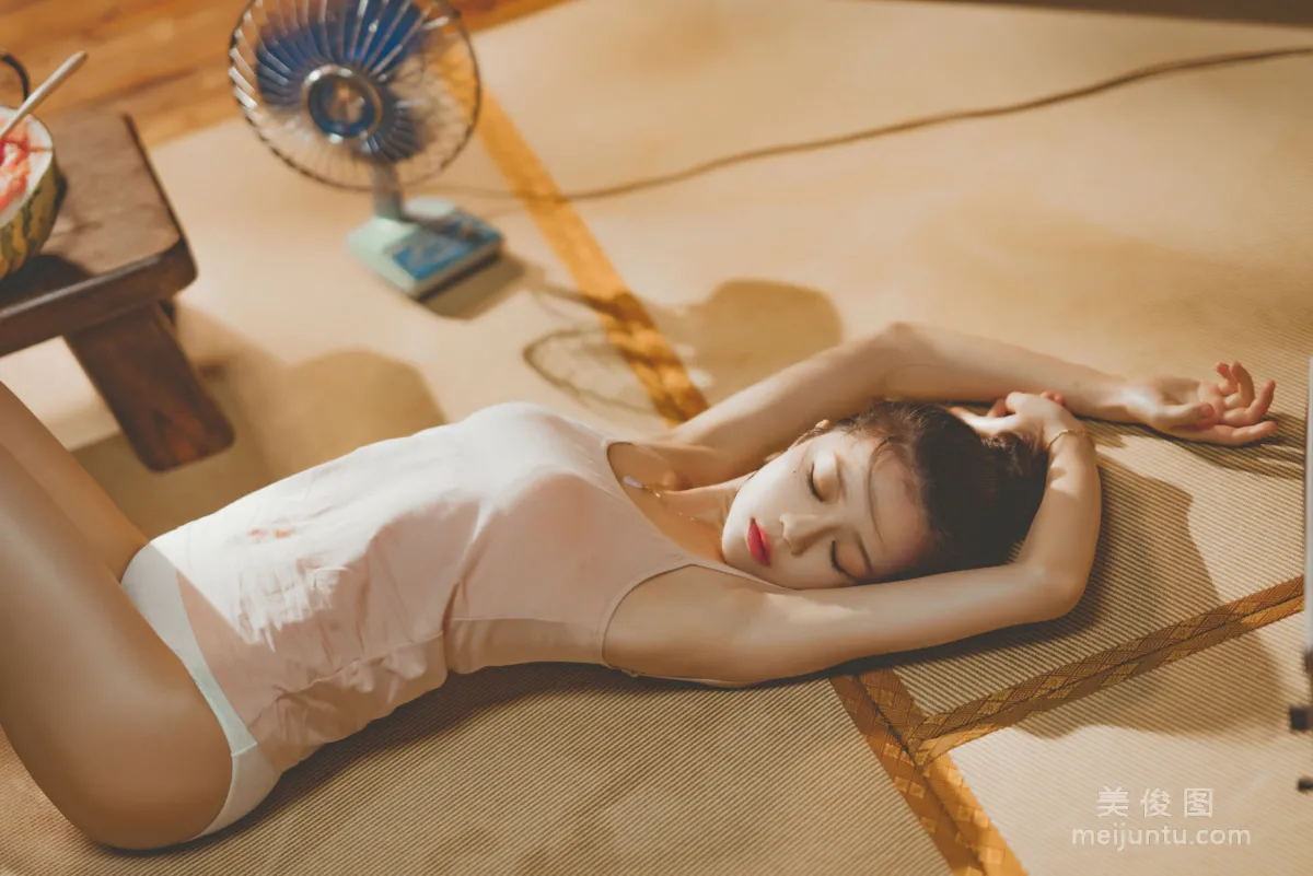 Ying Taomiao: Web Idols photo 21