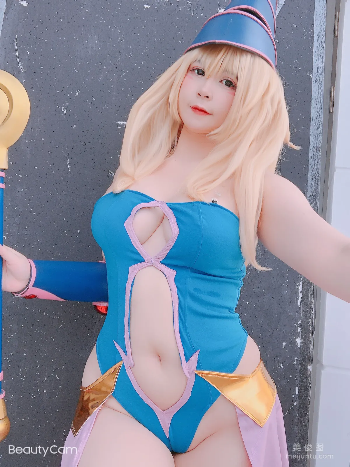 [網紅COSER] Uy Uy - Dark Magicial Girl 寫真套圖 22