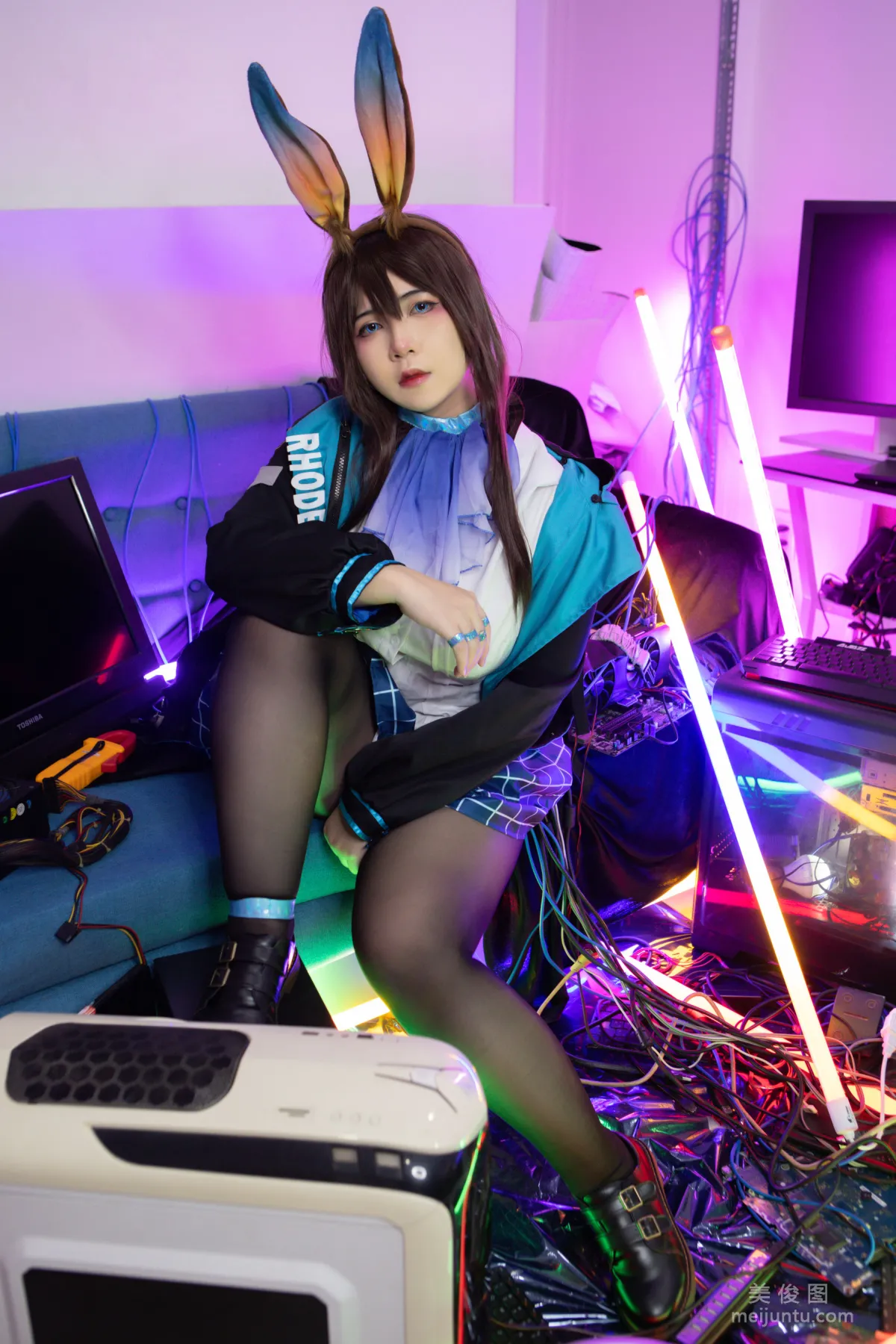 [Web Idol COSER] Uy Uy, Amiya (Arknights), Photo Set photo 9