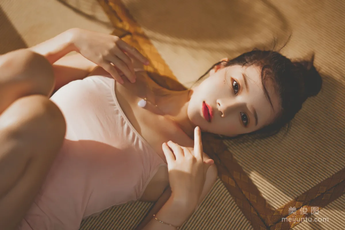 Ying Taomiao: Web Idols photo 28