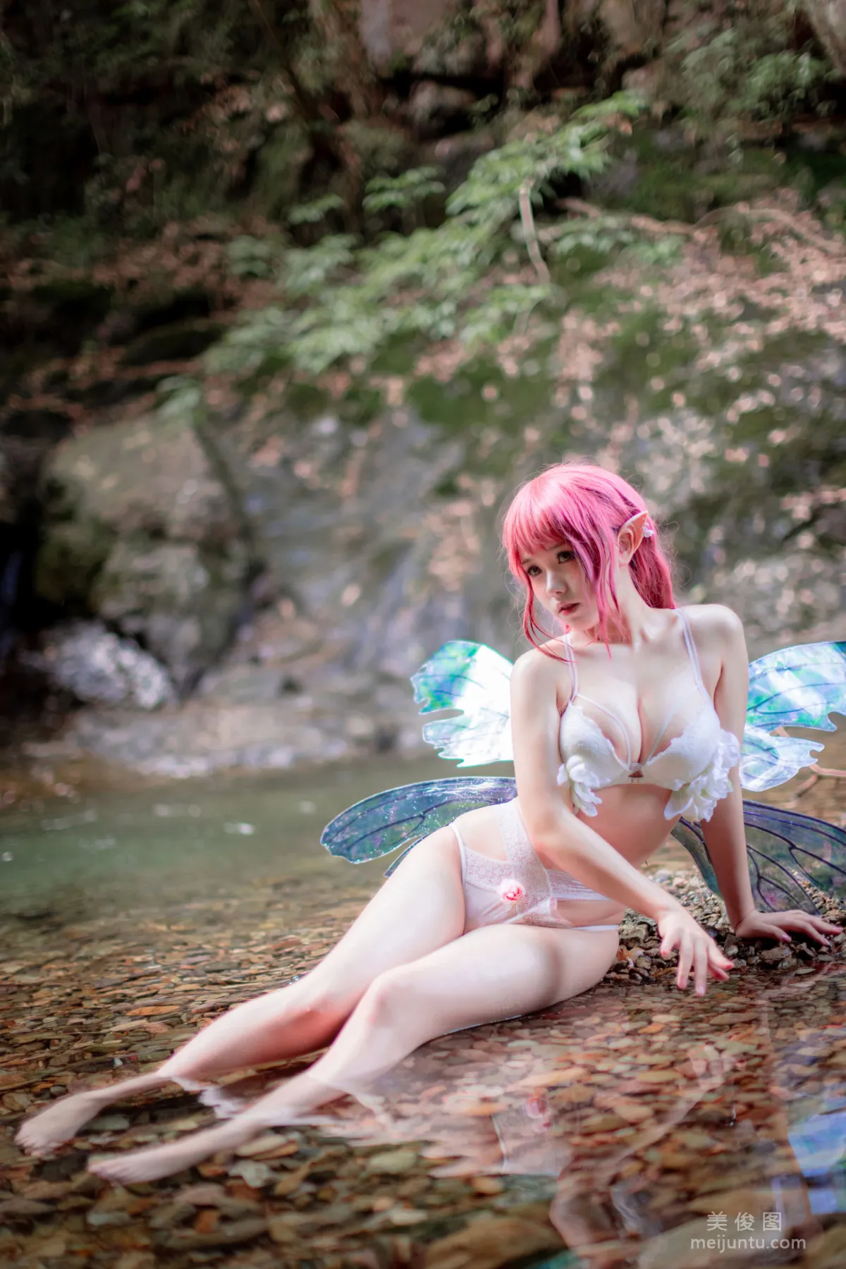Yibei Yibei: Web Idols photo 24