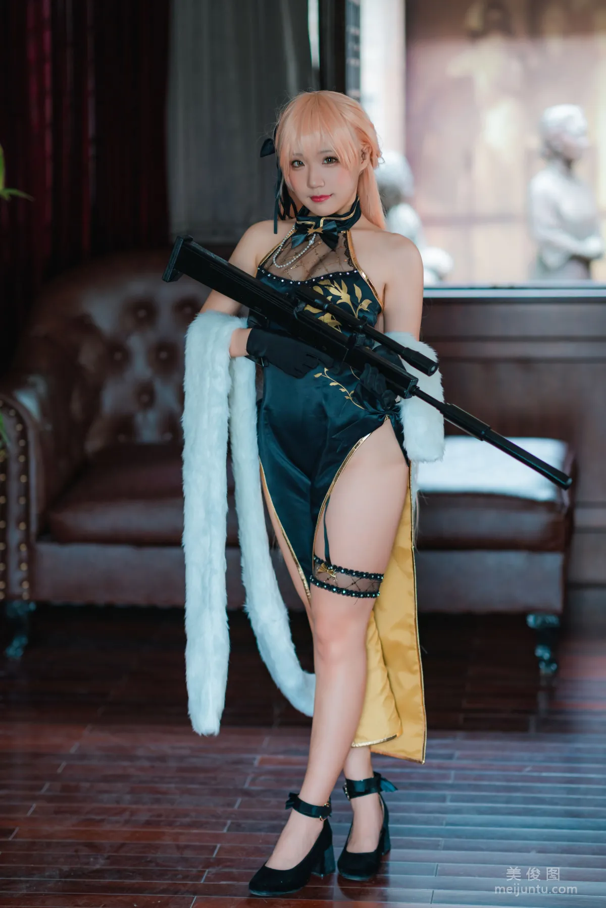 [网红COSER] Mime弥美 - 少女前线 OTS-14 紫雨心  写真套图6