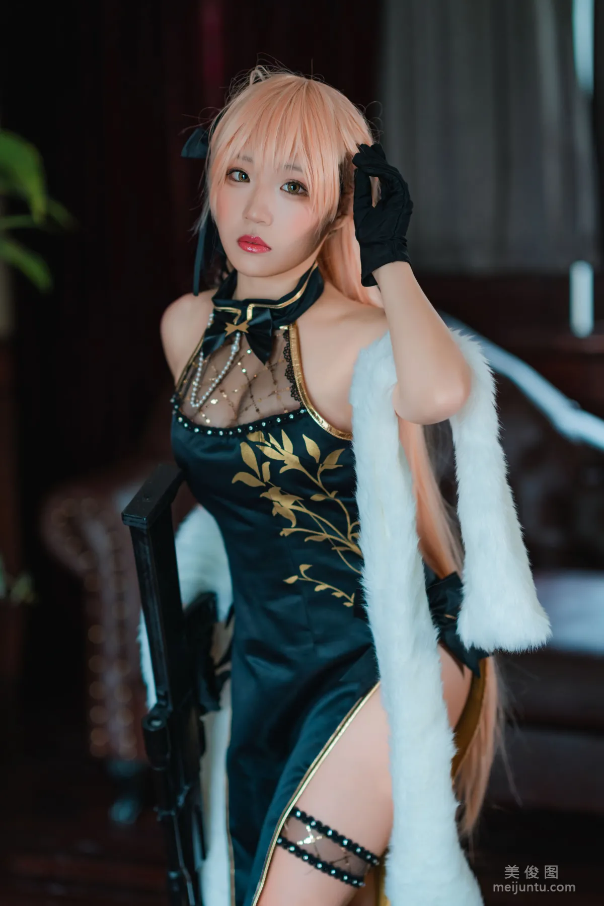 [Web Idol COSER] Mime Mimei, Girls' Frontline OTS-14 Purple Rain Heart Photo Set photo 7