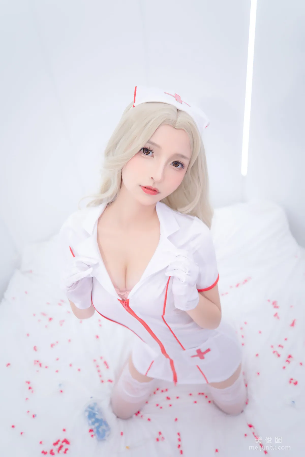 [網紅COSER] 蘿莉神楽闆真冬 之 心身バランス 寫真套圖 121
