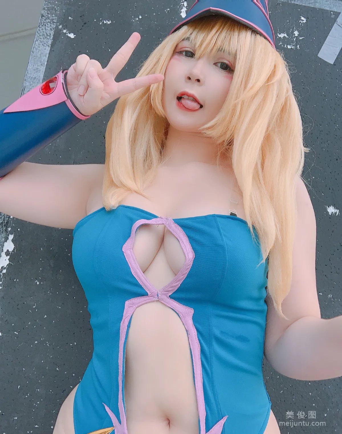 [網紅COSER] Uy Uy - Dark Magicial Girl 寫真套圖 26