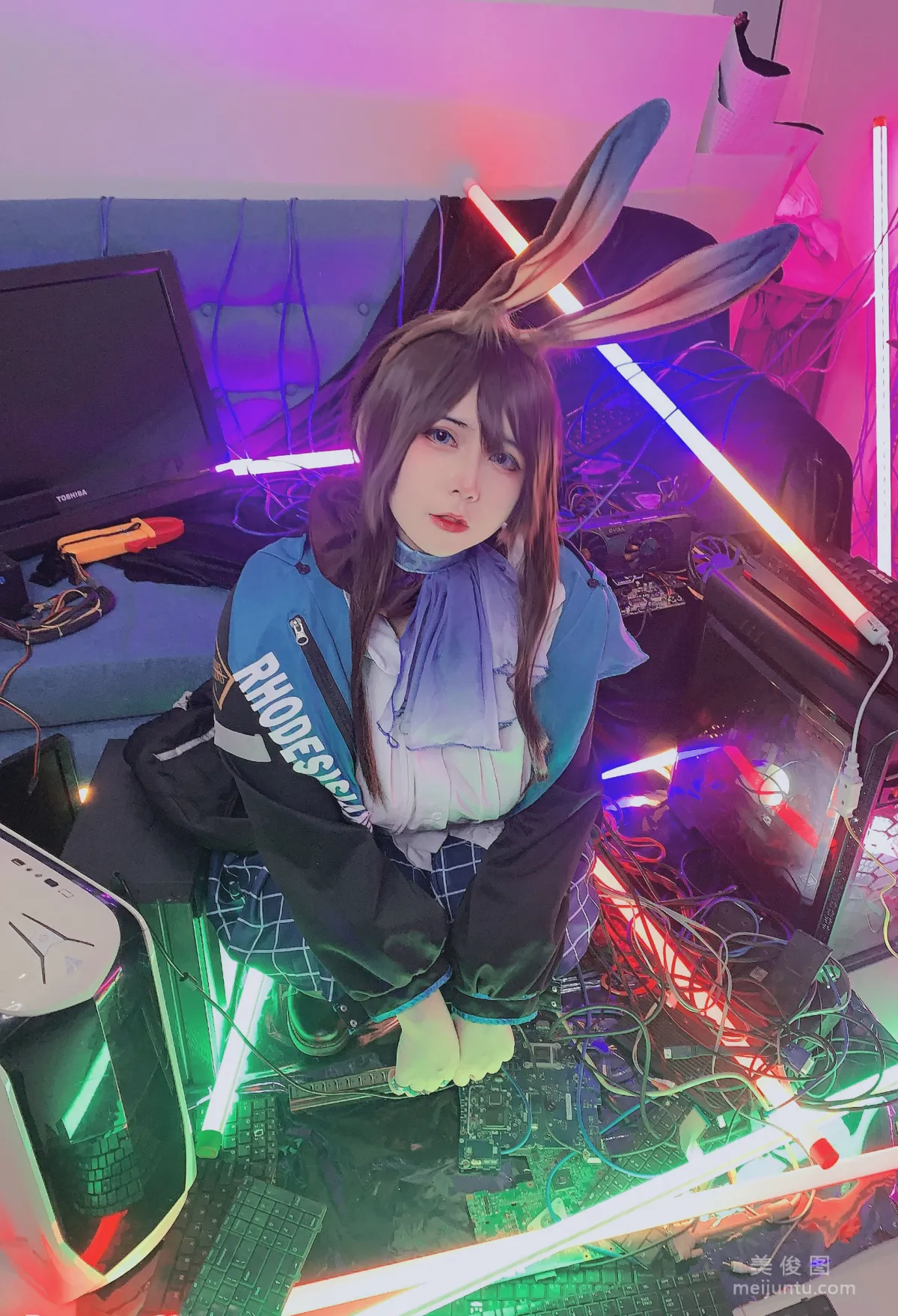 [Web Idol COSER] Uy Uy, Amiya (Arknights), Photo Set photo 73