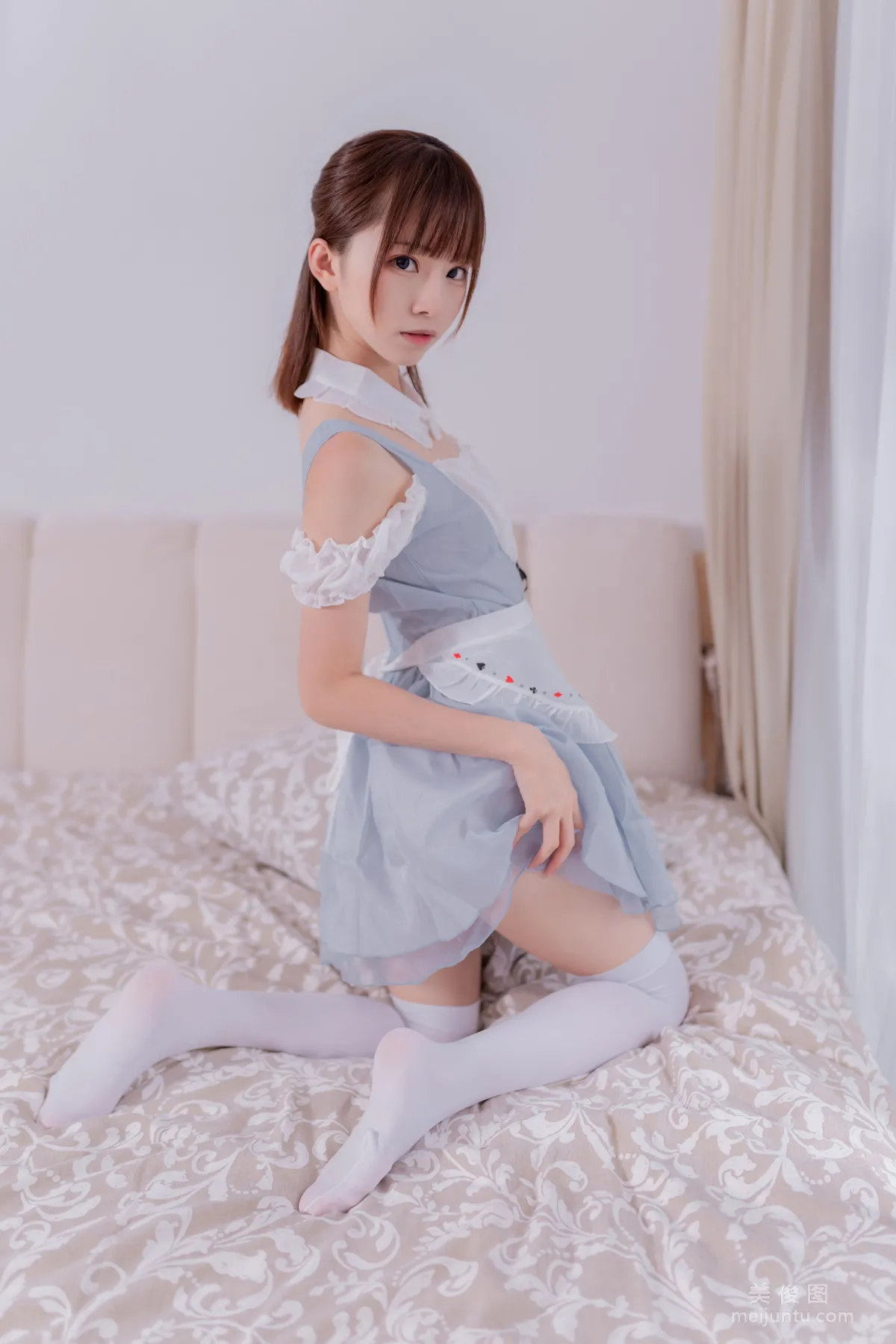 Qi Tailang: Web Idols photo 28
