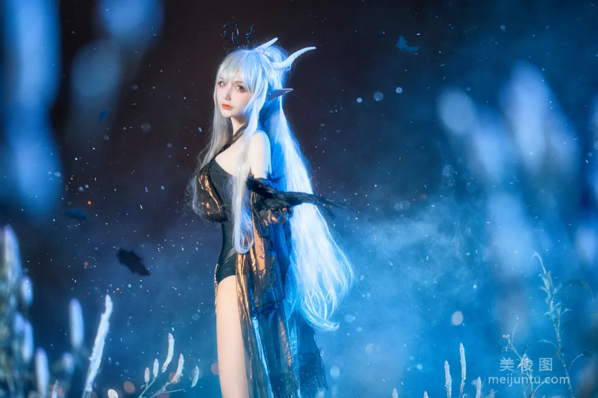 [Internet Celebrity COSER Photos] Xianjiu Airi, Silent Midnight Shining Spirit photo 13
