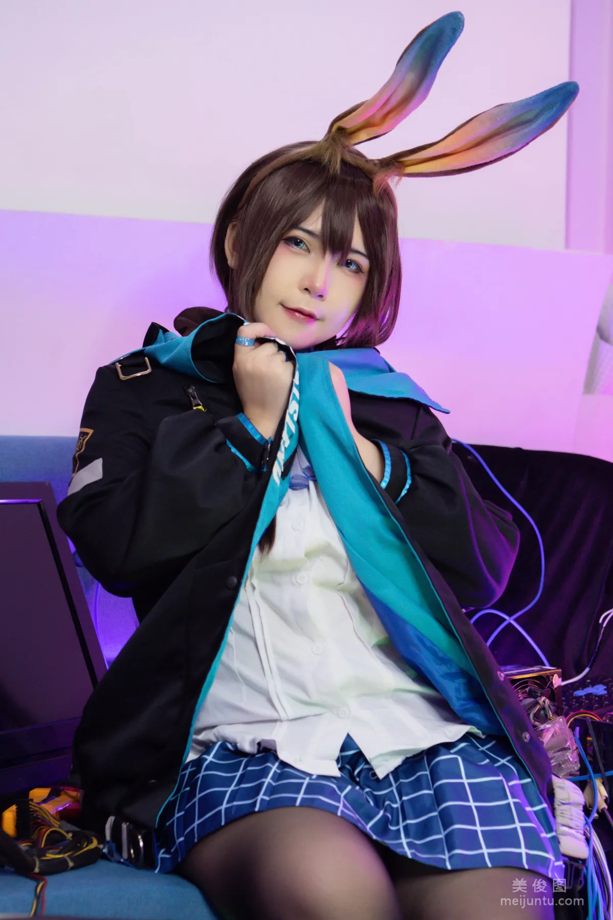 [Web Idol COSER] Uy Uy, Amiya (Arknights), Photo Set photo 23