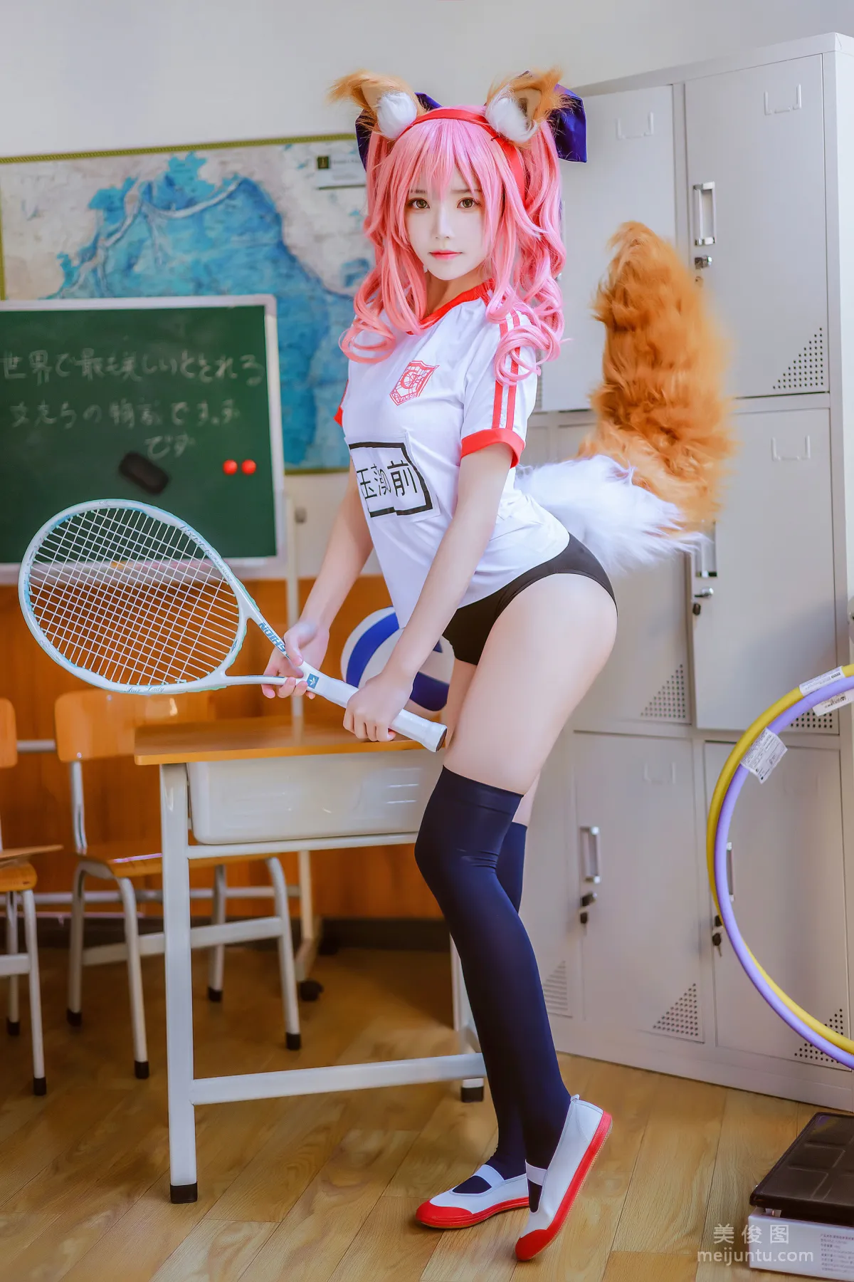 Ying Taomiao: Web Idols photo 1