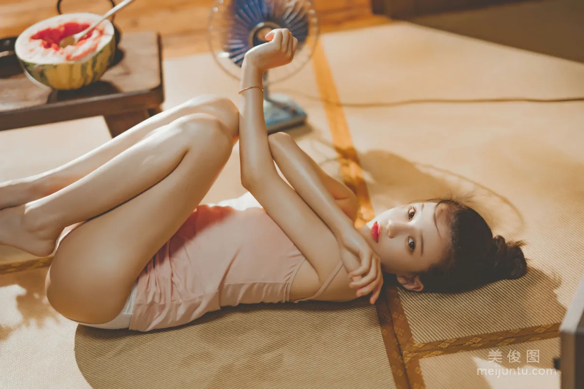 Ying Taomiao: Web Idols photo 23