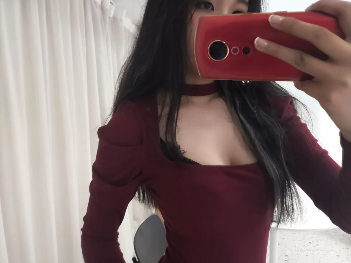 [網紅COSER] 軒蕭學姐 - 酒紅色連體衣 寫真套圖 2