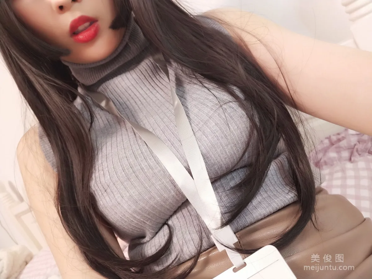 [Web Idol COSER Photo] Xuanxiao Xuejie, Workplace Newcomer OL photo 7
