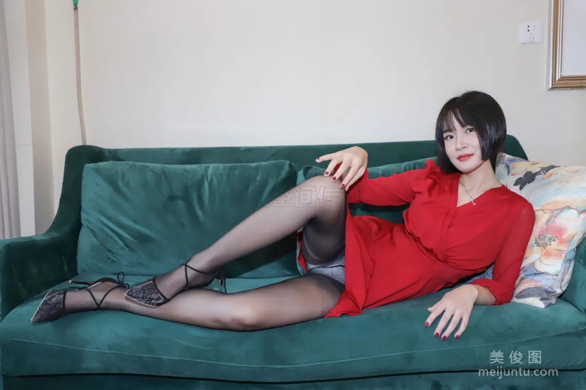 [SiHua] SJ033 New Model Mu Muzi - Red Dress and Whip Sexy Beauty photo 6