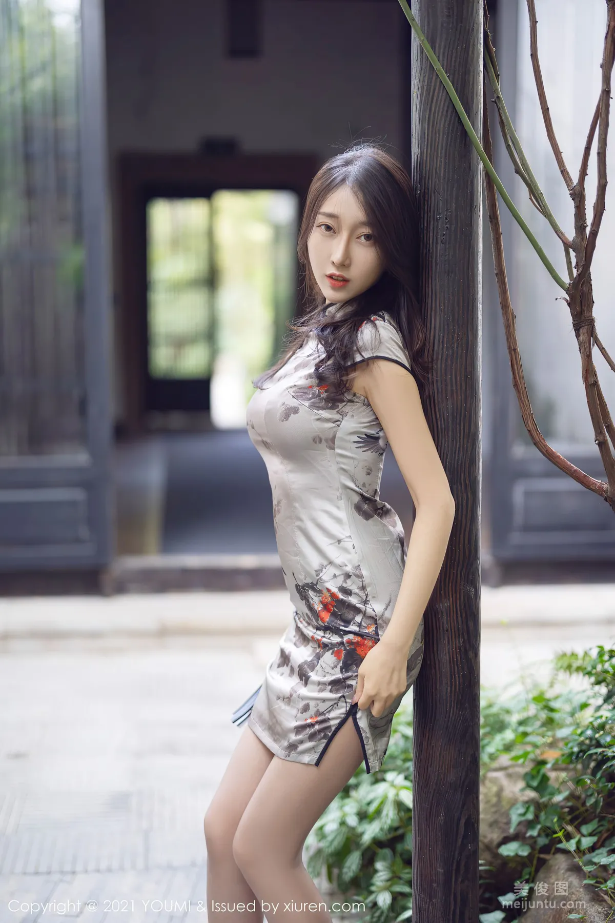 [YouMi] Vol.635 Yue Eryue - Classical Romantic Qipao photo 8