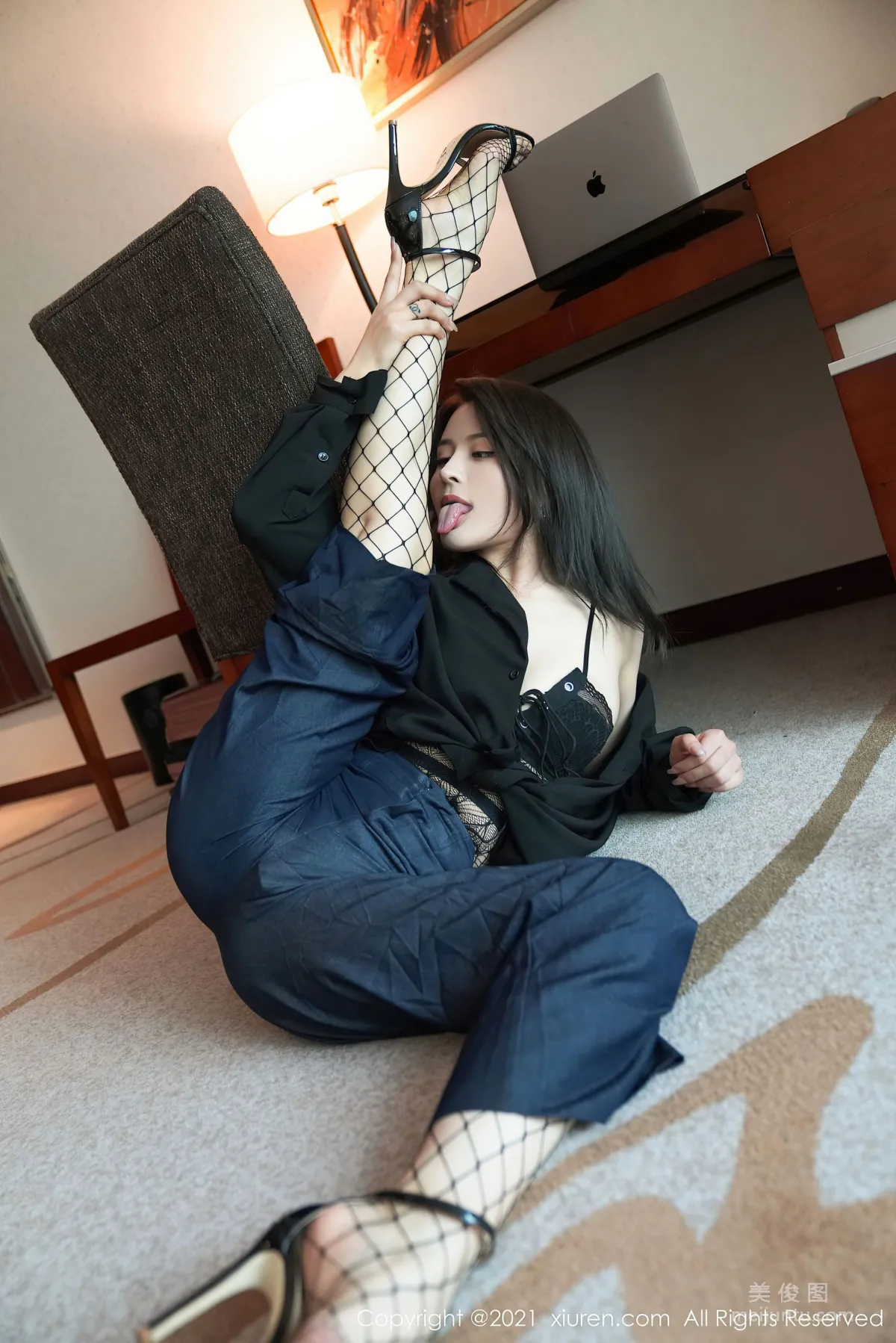 [XiuRen] No.3376 Cui Can - Corset Outfit and Seductive Fishnet Stockings photo 15