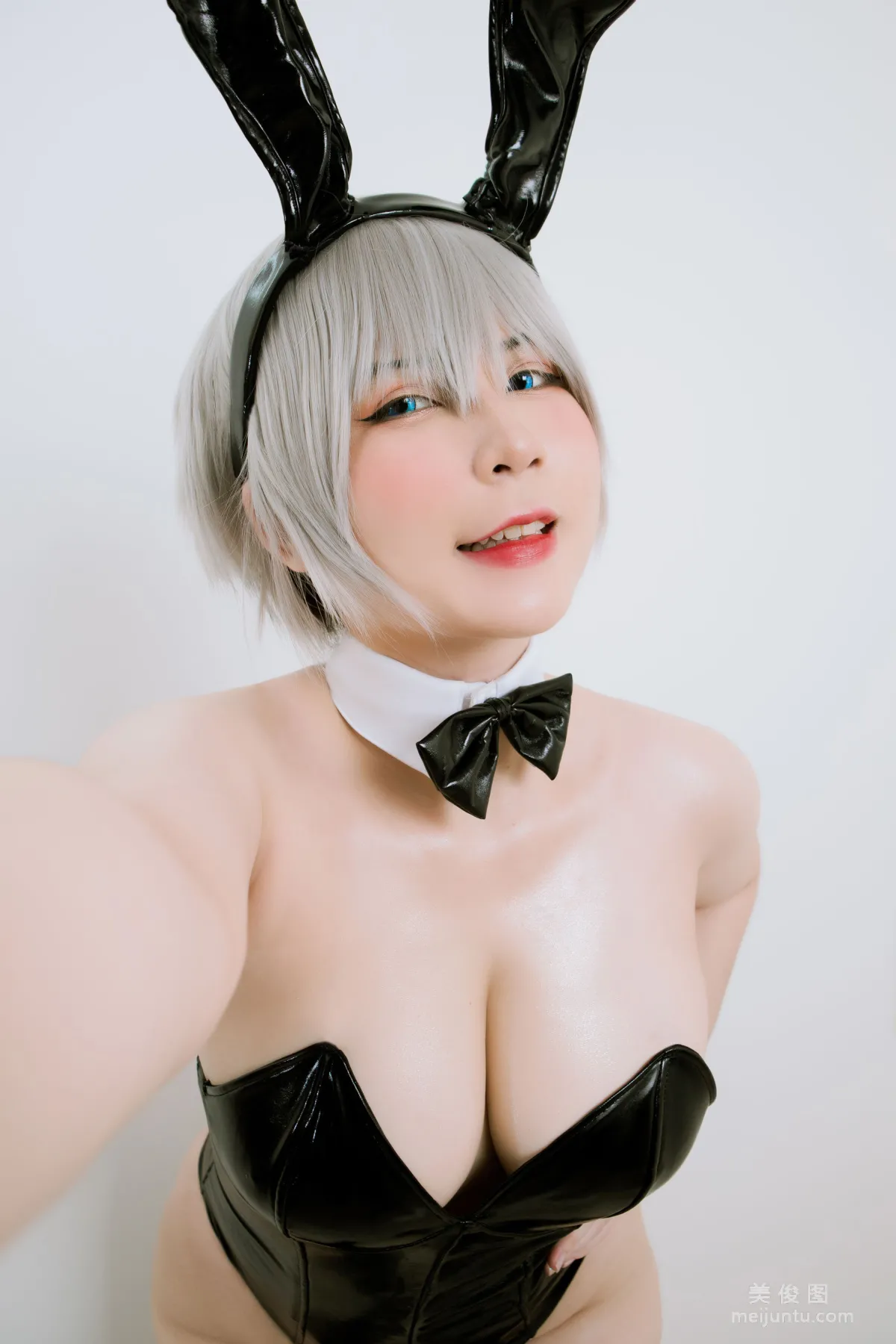 [Web Idols Coser Photo] Uy Uy - Uzaki Bunny Suit photo 2